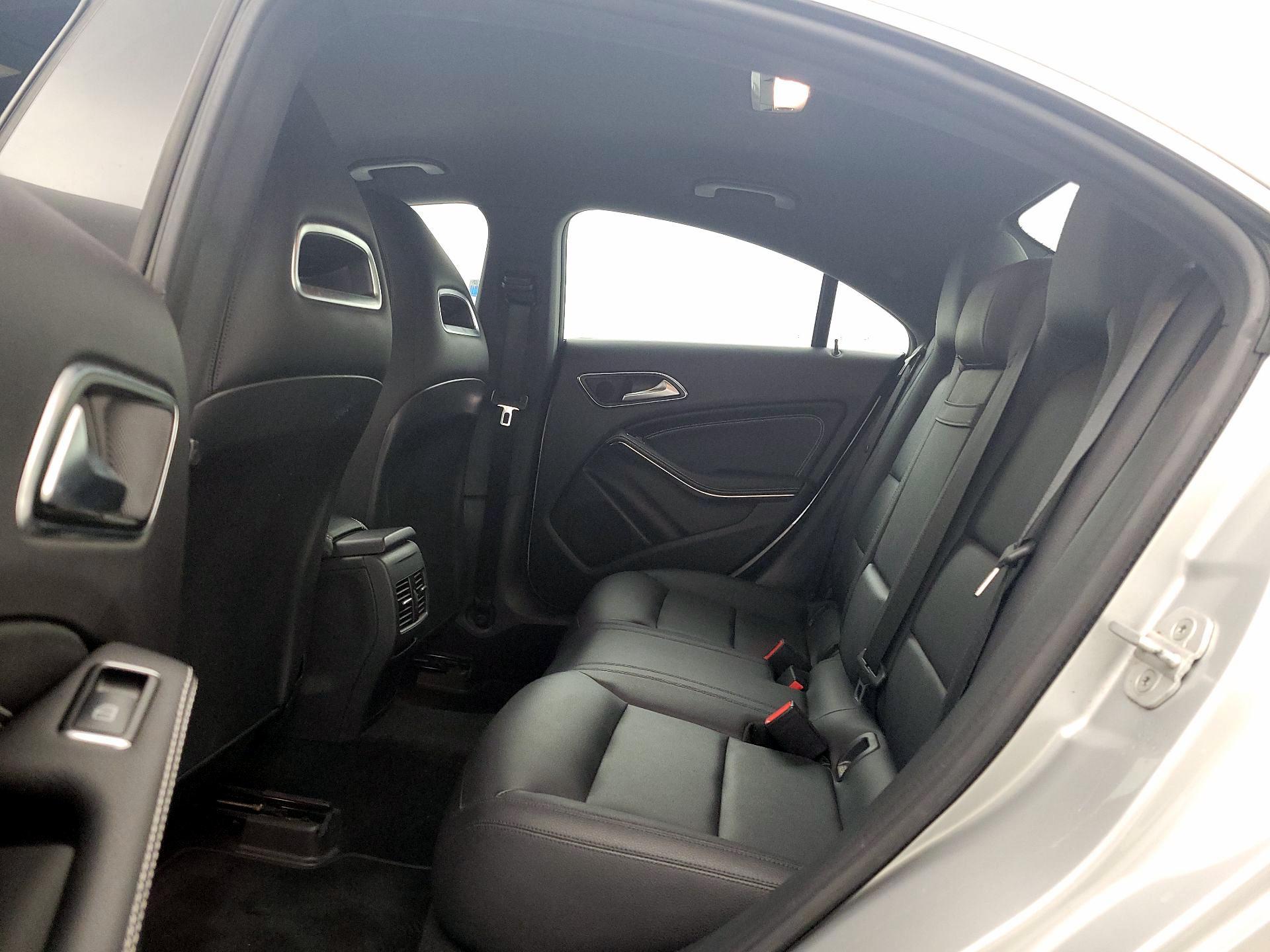 Thumbnail: 2015 Mercedes-Benz CLA - 19