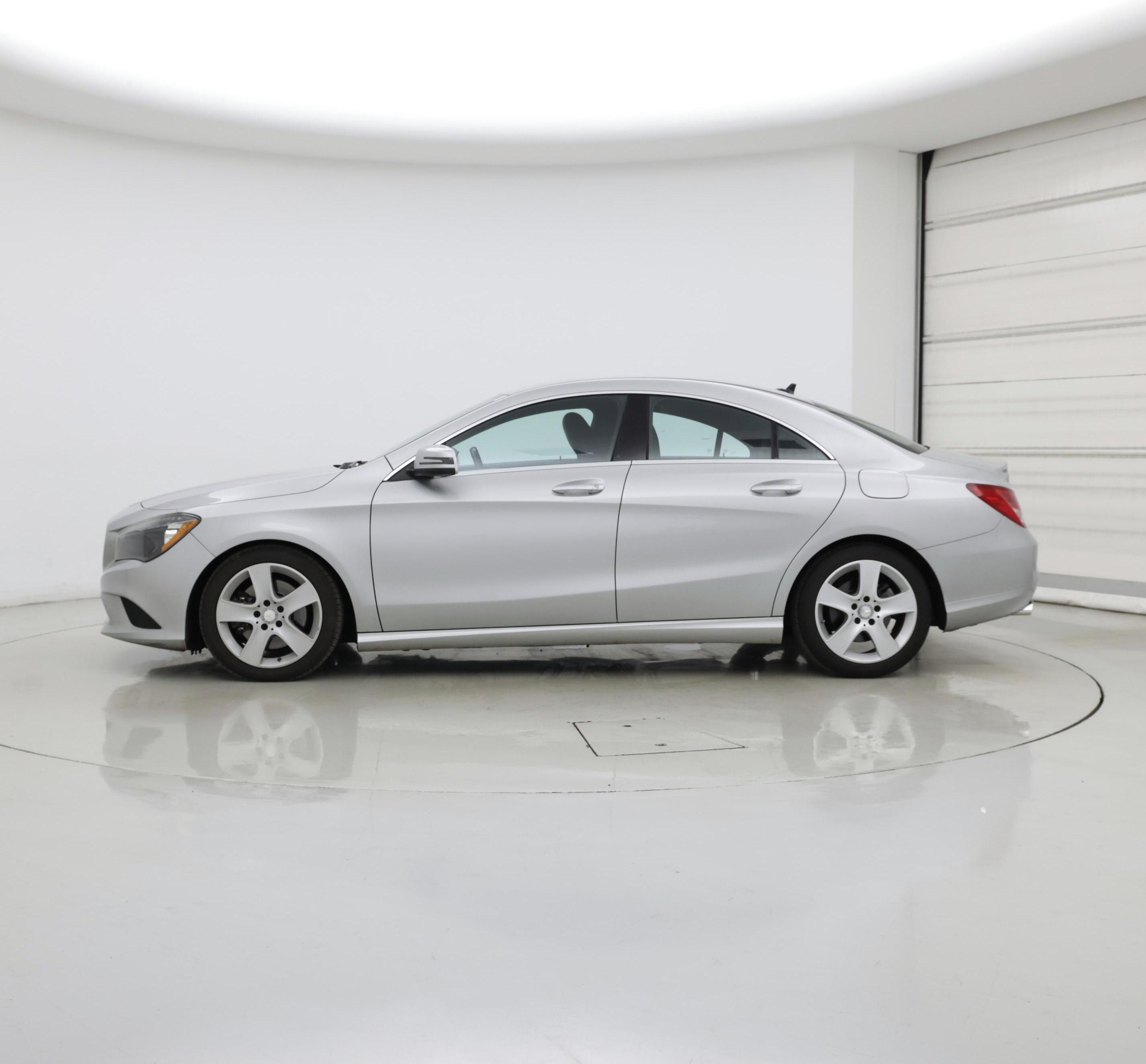 Thumbnail: 2015 Mercedes-Benz CLA - 3