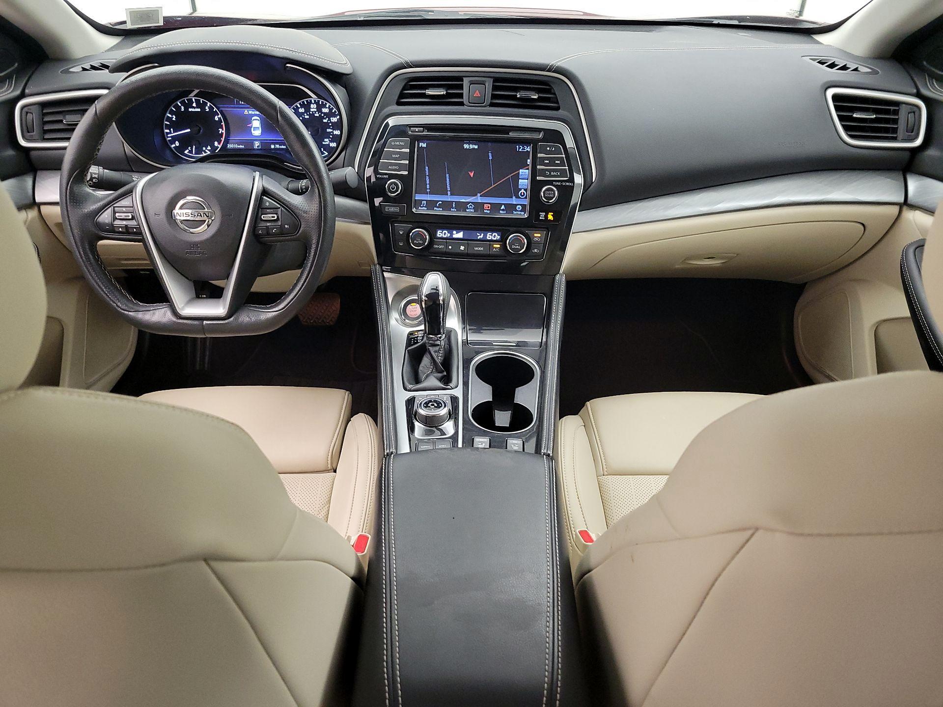 Thumbnail: 2016 Nissan Maxima - 9