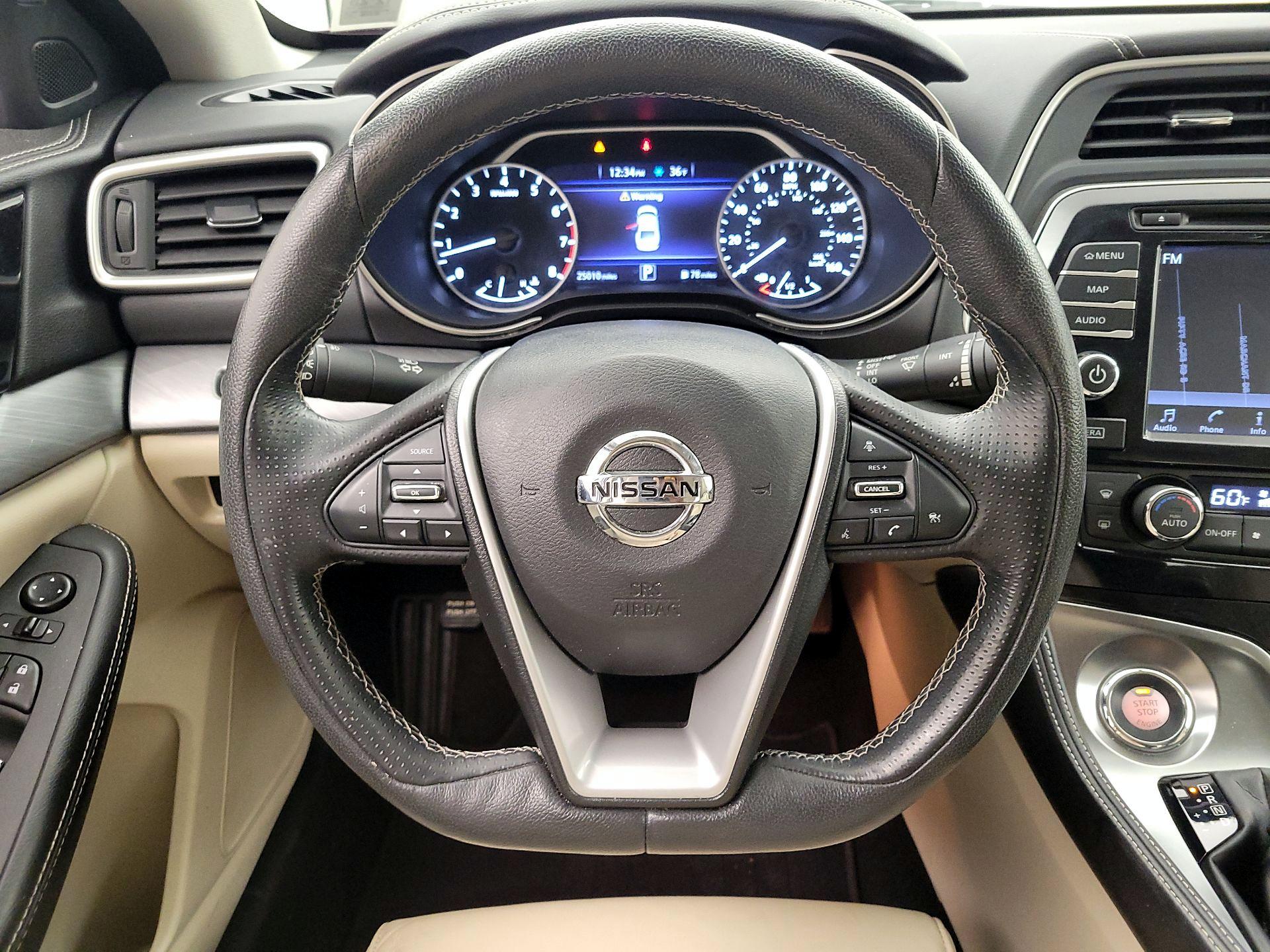 Thumbnail: 2016 Nissan Maxima - 10