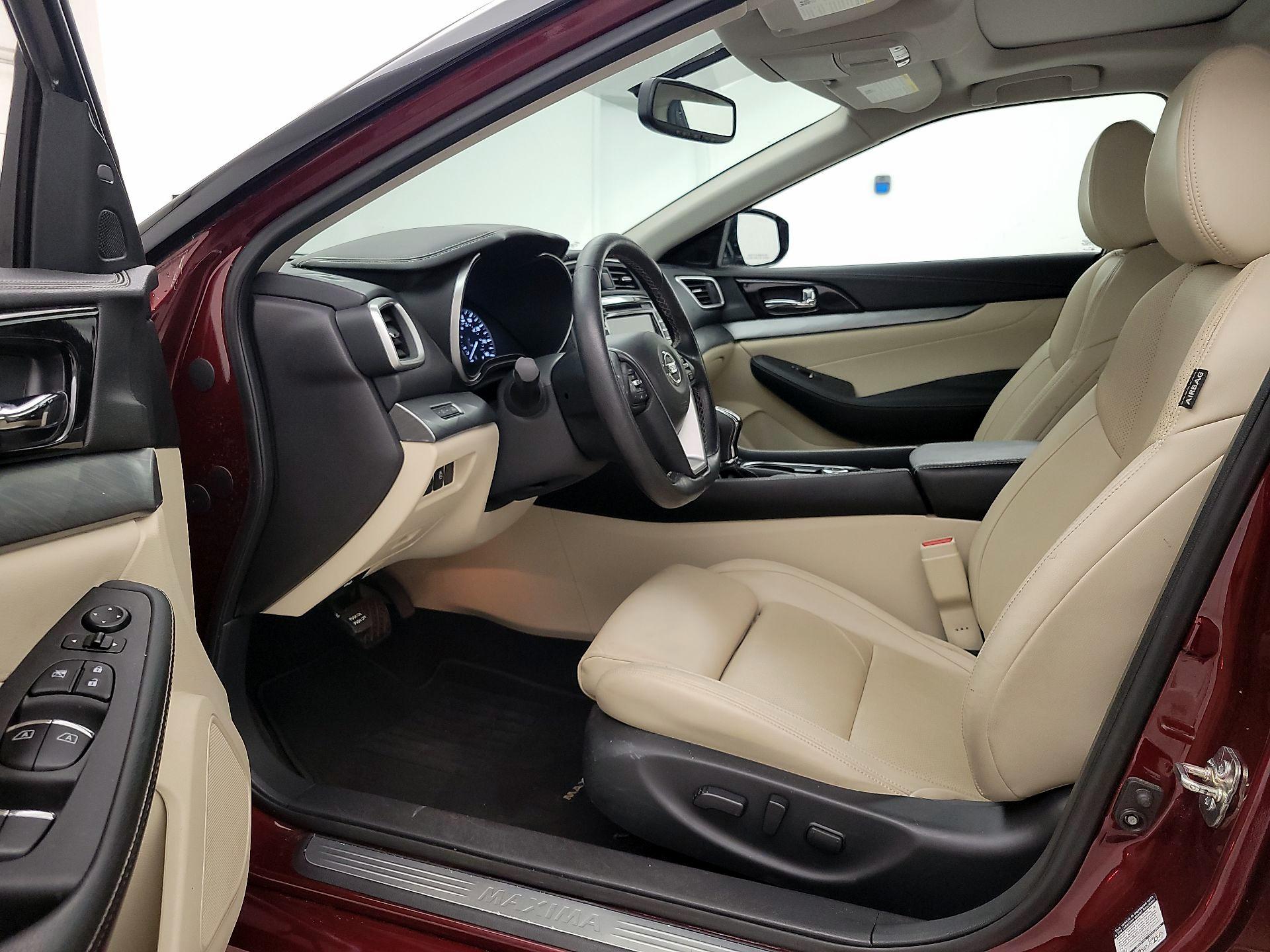 Thumbnail: 2016 Nissan Maxima - 11