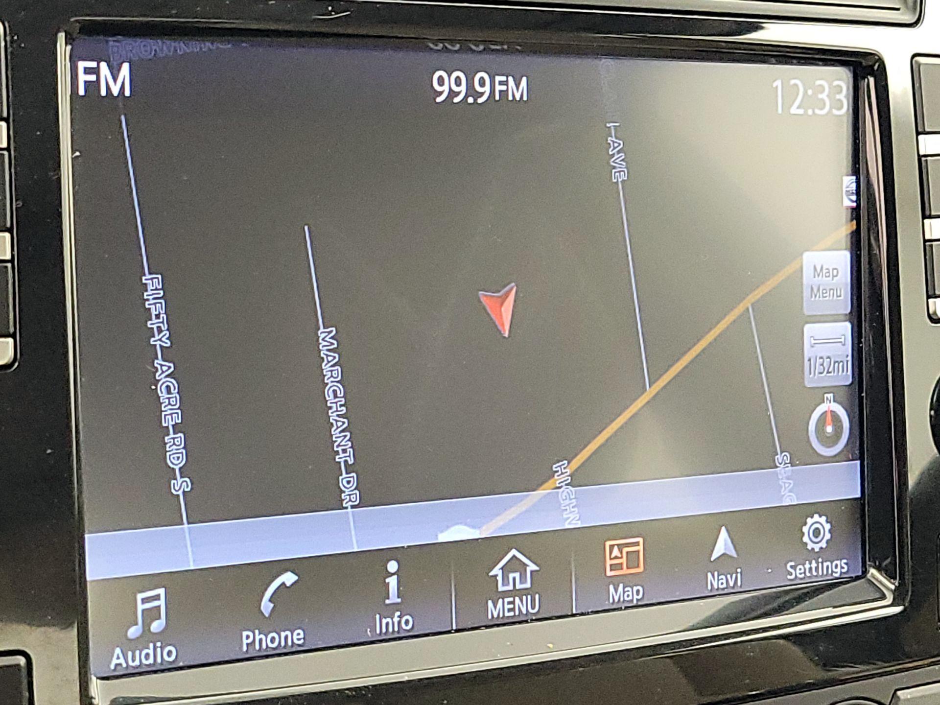 Thumbnail: 2016 Nissan Maxima - 14