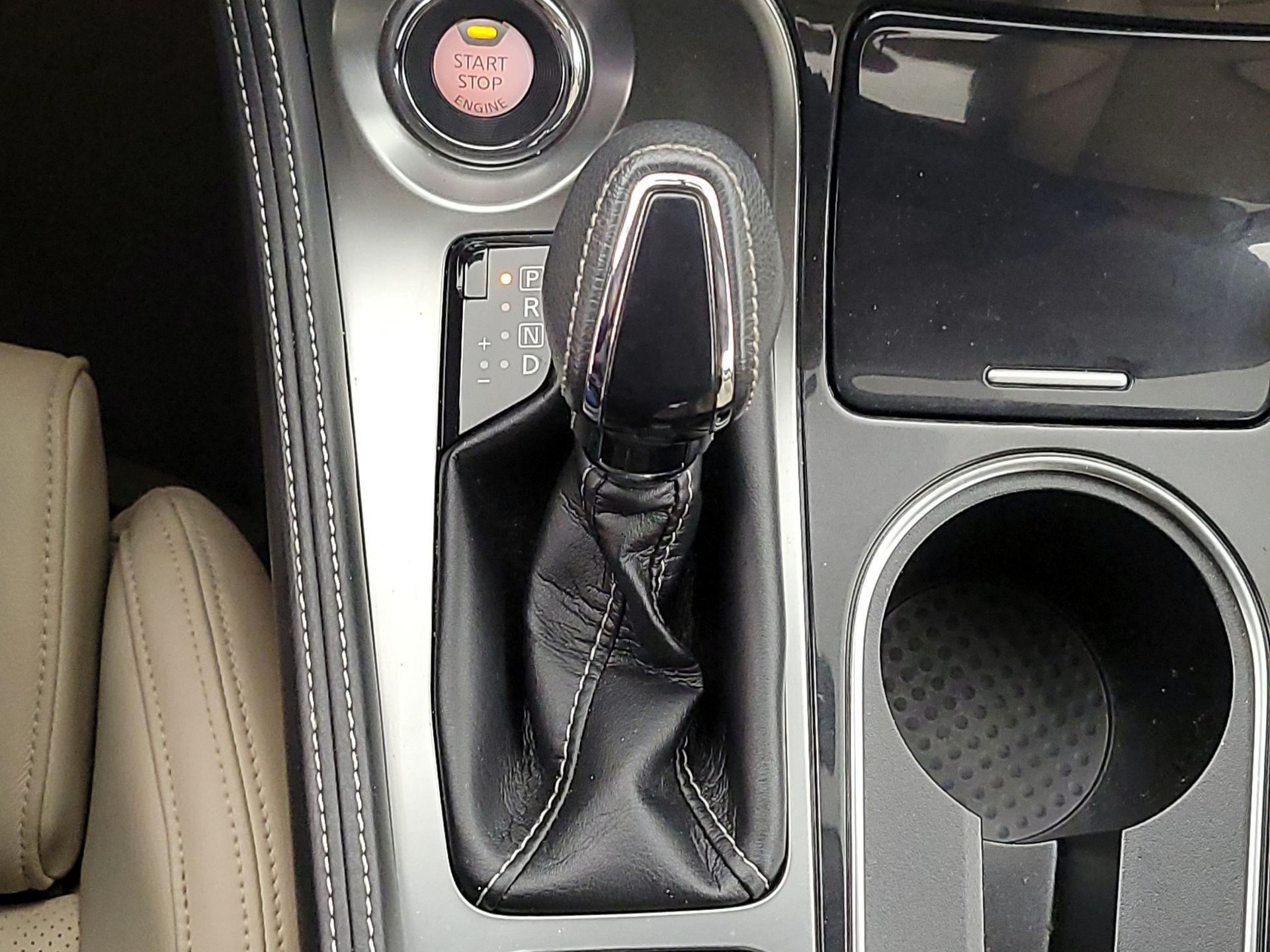 Thumbnail: 2016 Nissan Maxima - 18