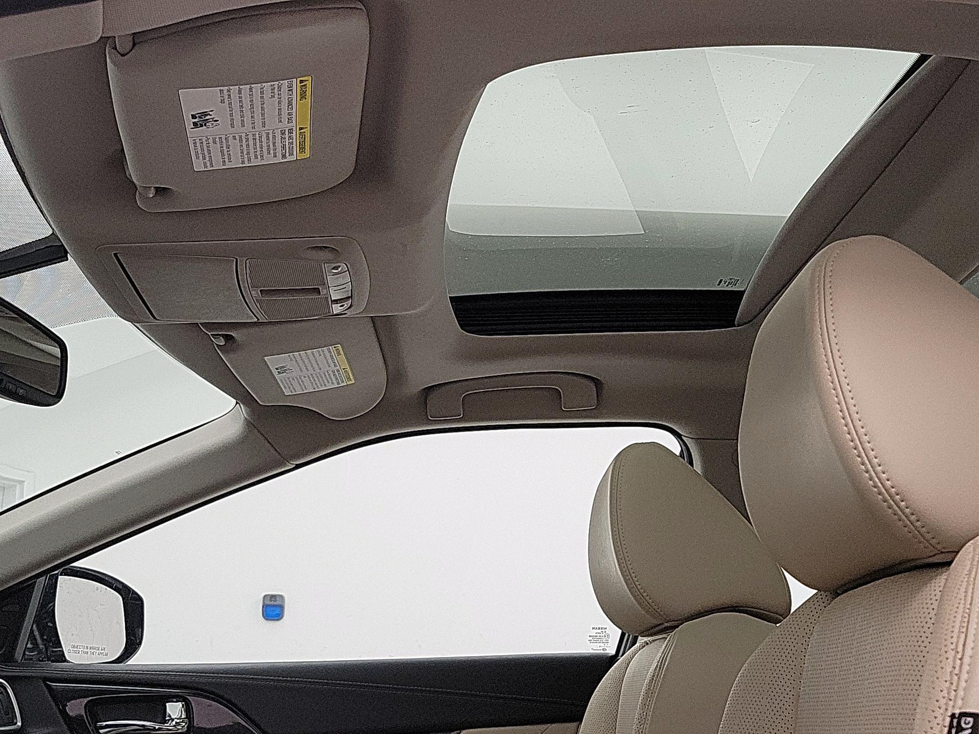 Thumbnail: 2016 Nissan Maxima - 20