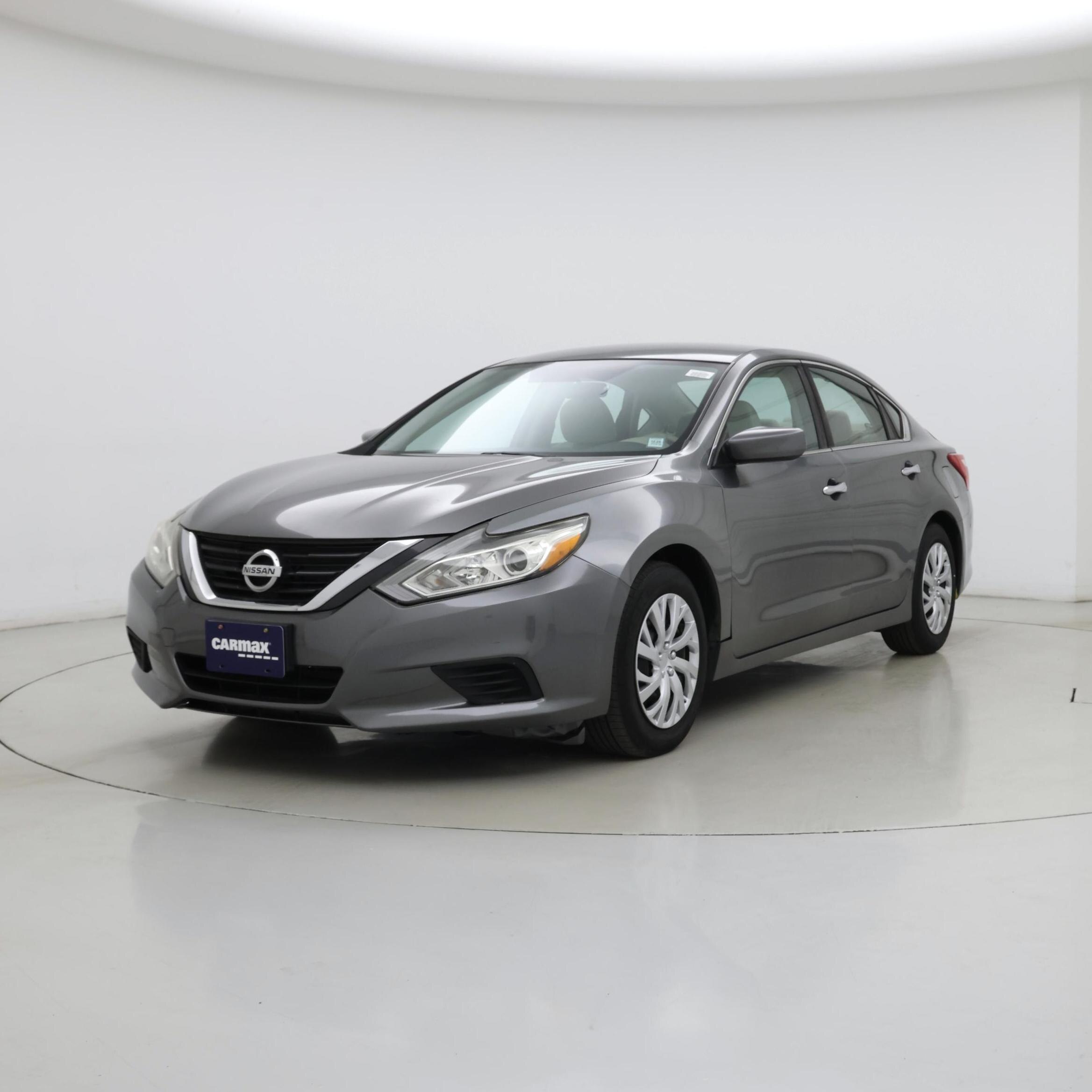 Thumbnail: 2016 Nissan Altima - 4