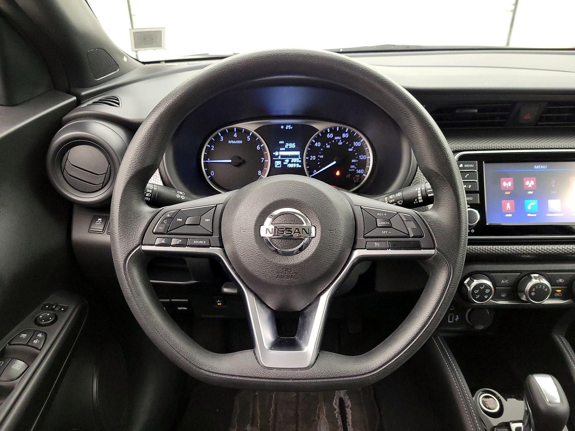 Thumbnail: 2019 Nissan Kicks - 10