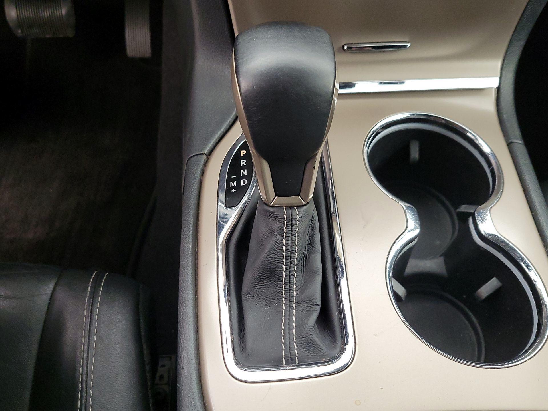 Thumbnail: 2016 Jeep Grand Cherokee - 18