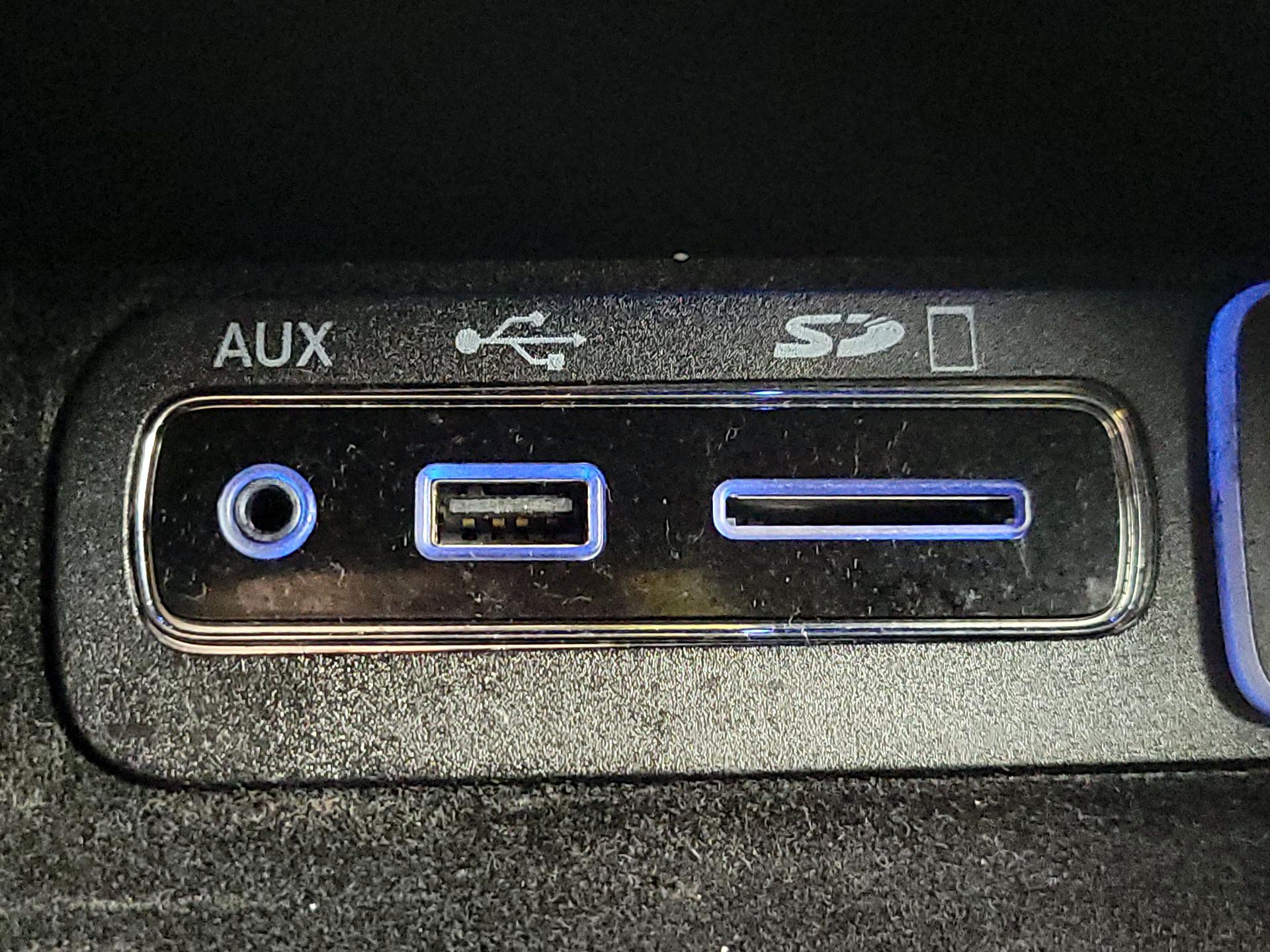 Thumbnail: 2016 Jeep Grand Cherokee - 19