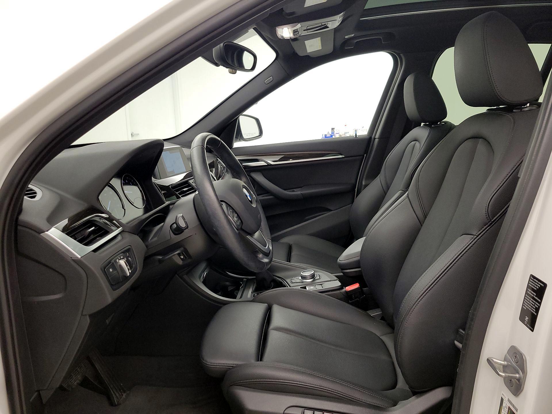 Thumbnail: 2018 BMW X1 - 11