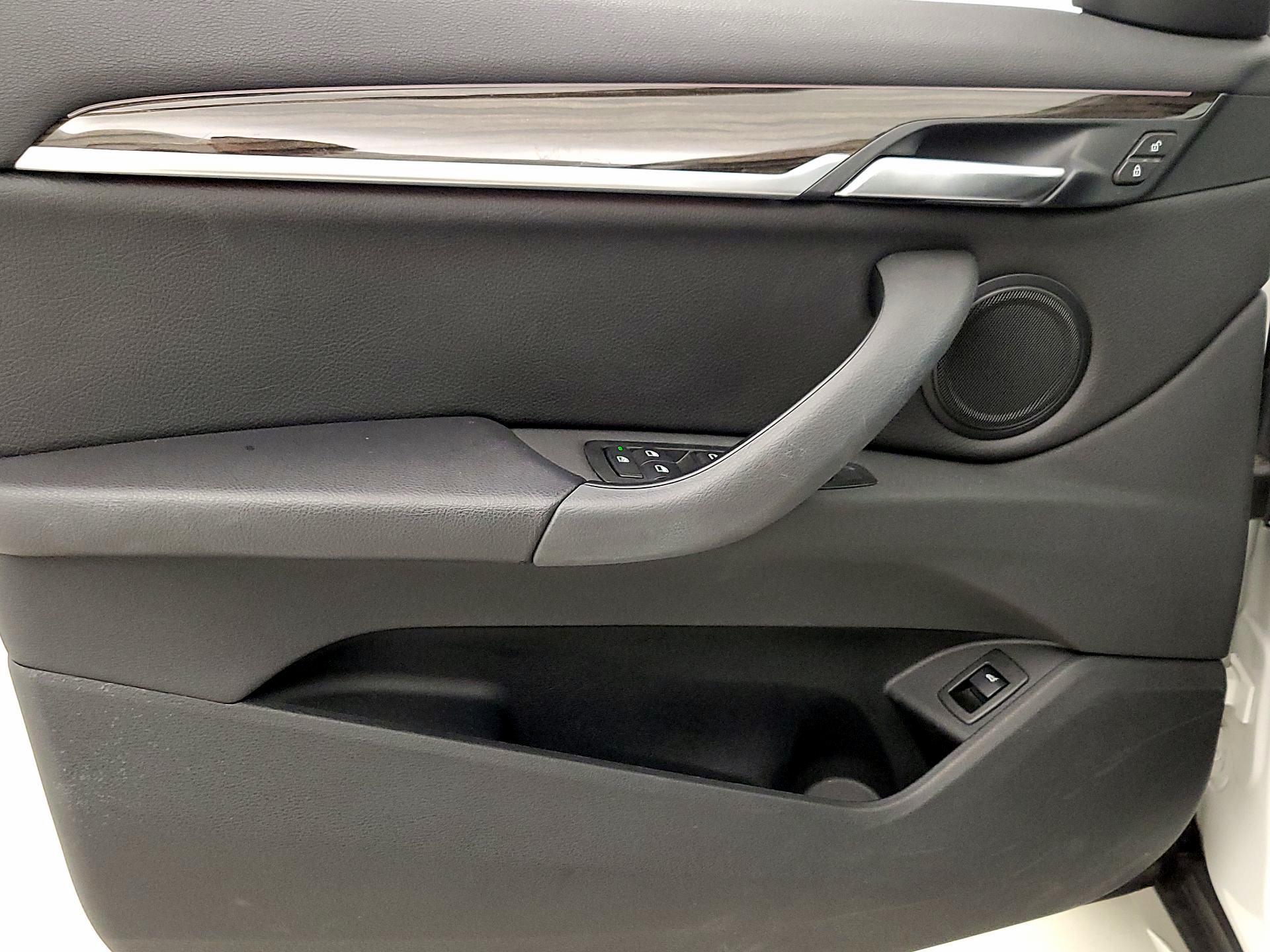 Thumbnail: 2018 BMW X1 - 12