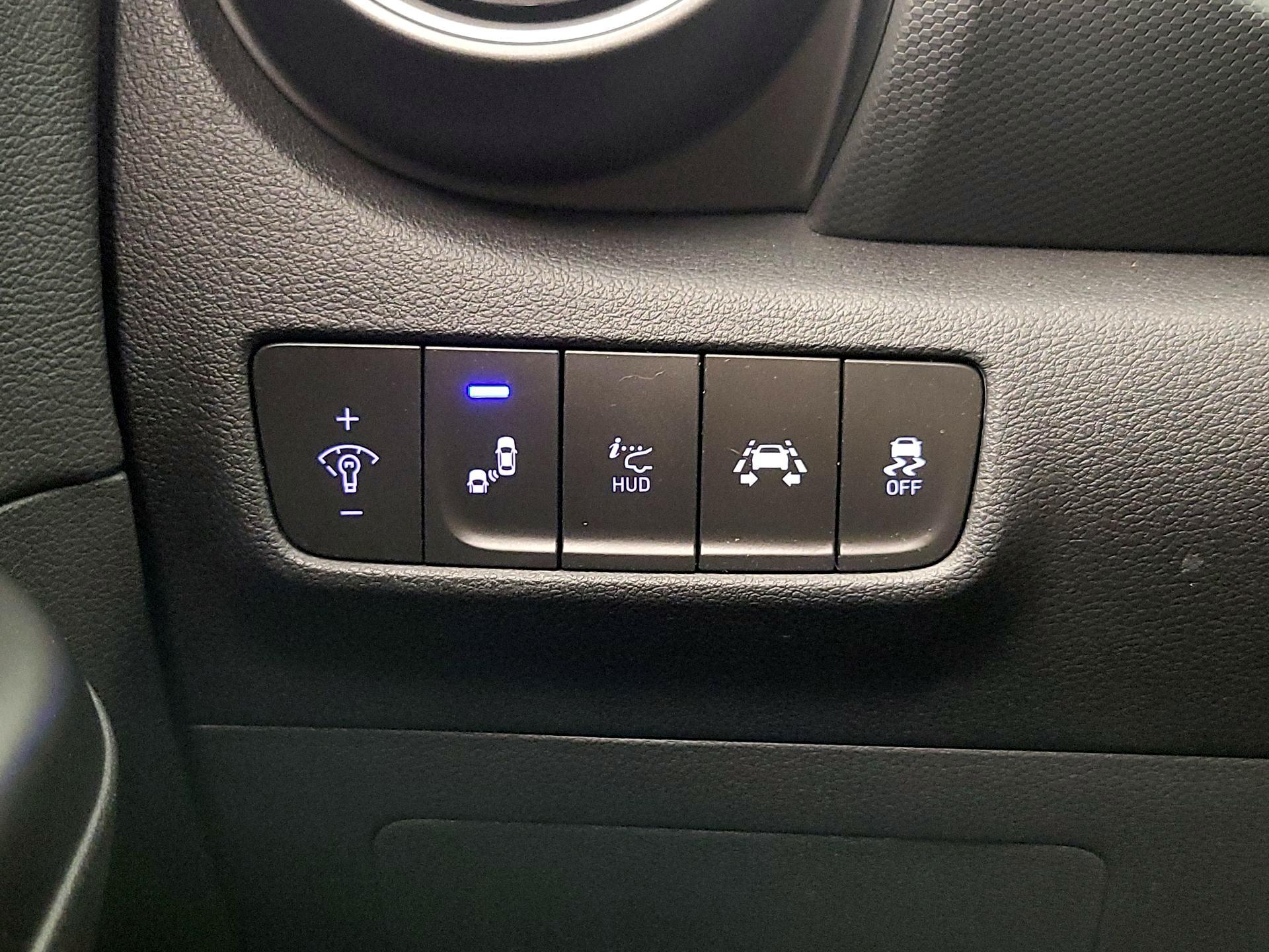 Thumbnail: 2021 Hyundai Kona - 13