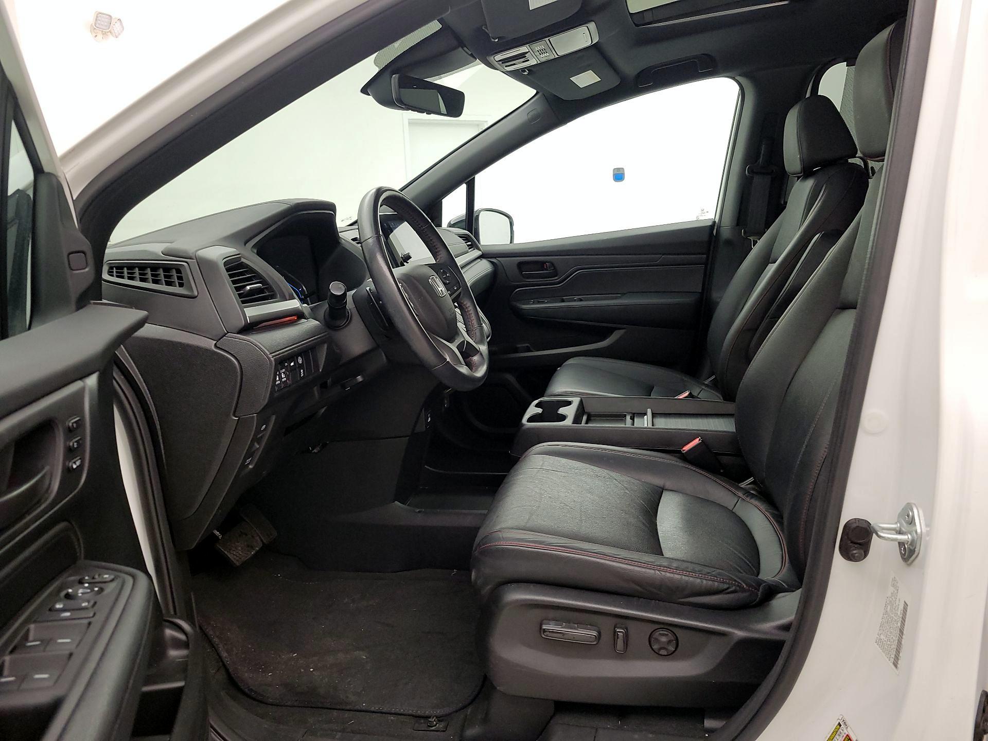 Thumbnail: 2023 Honda Odyssey - 11