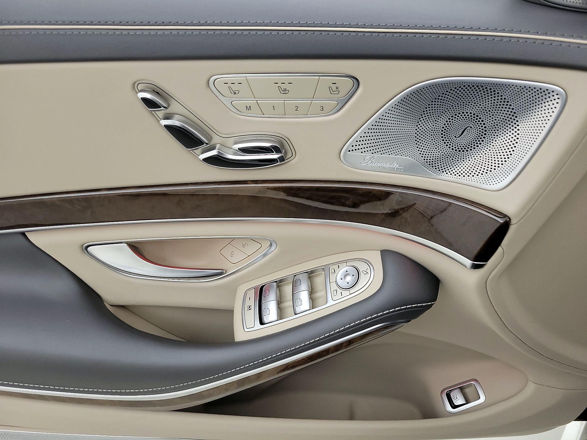 Thumbnail: 2015 Mercedes-Benz S-Class - 12