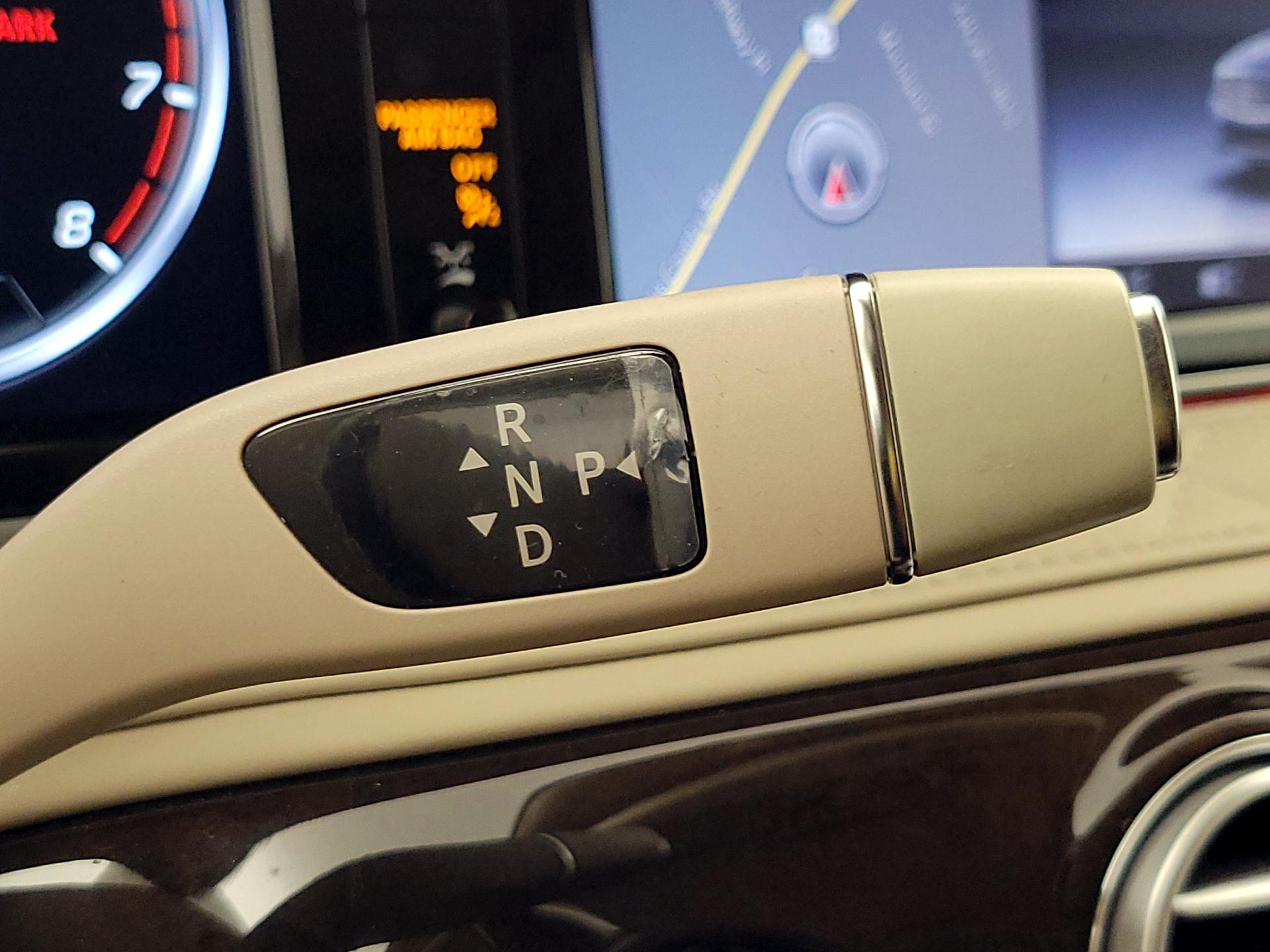 Thumbnail: 2015 Mercedes-Benz S-Class - 18