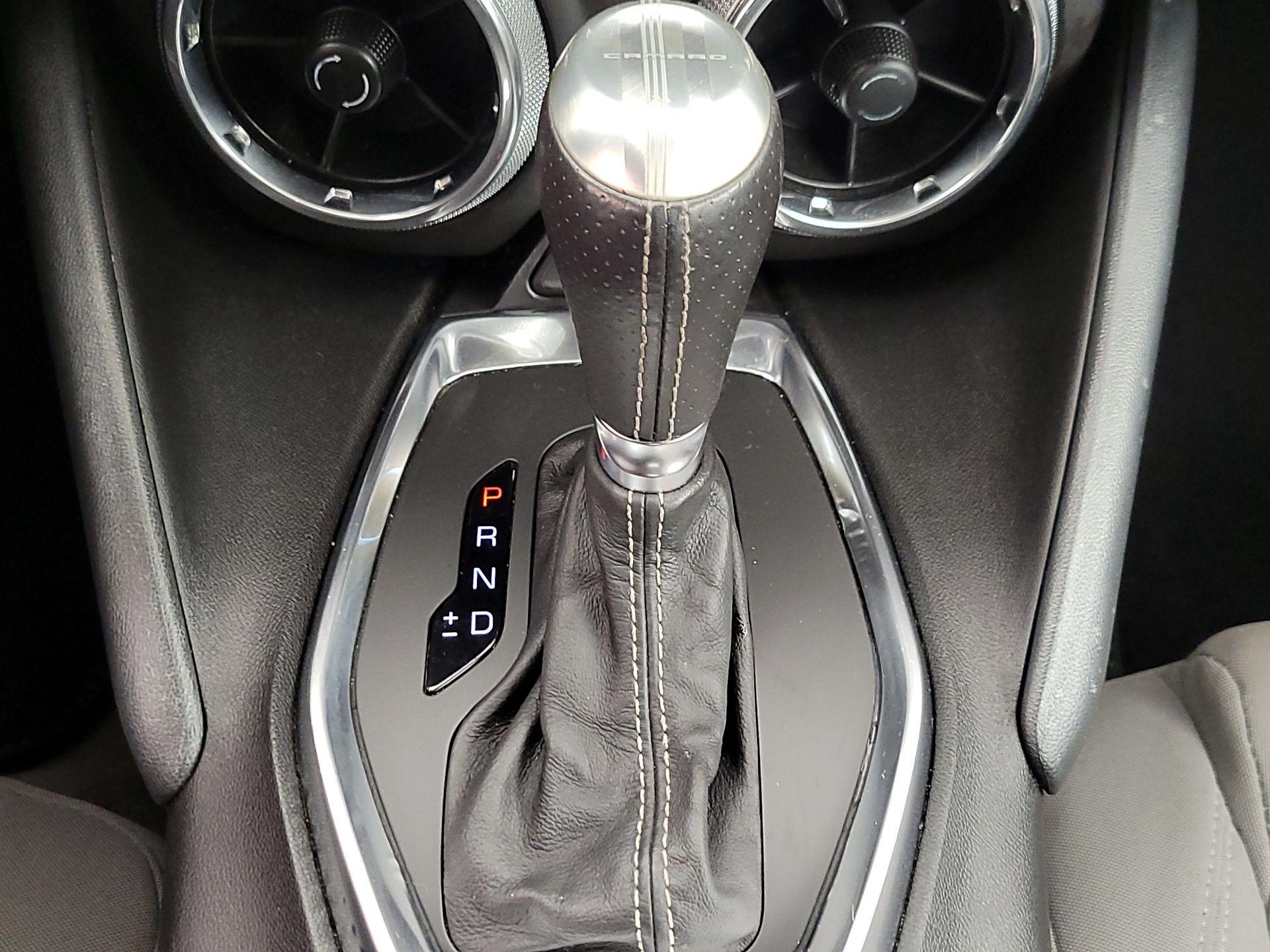 Thumbnail: 2018 Chevrolet Camaro - 17