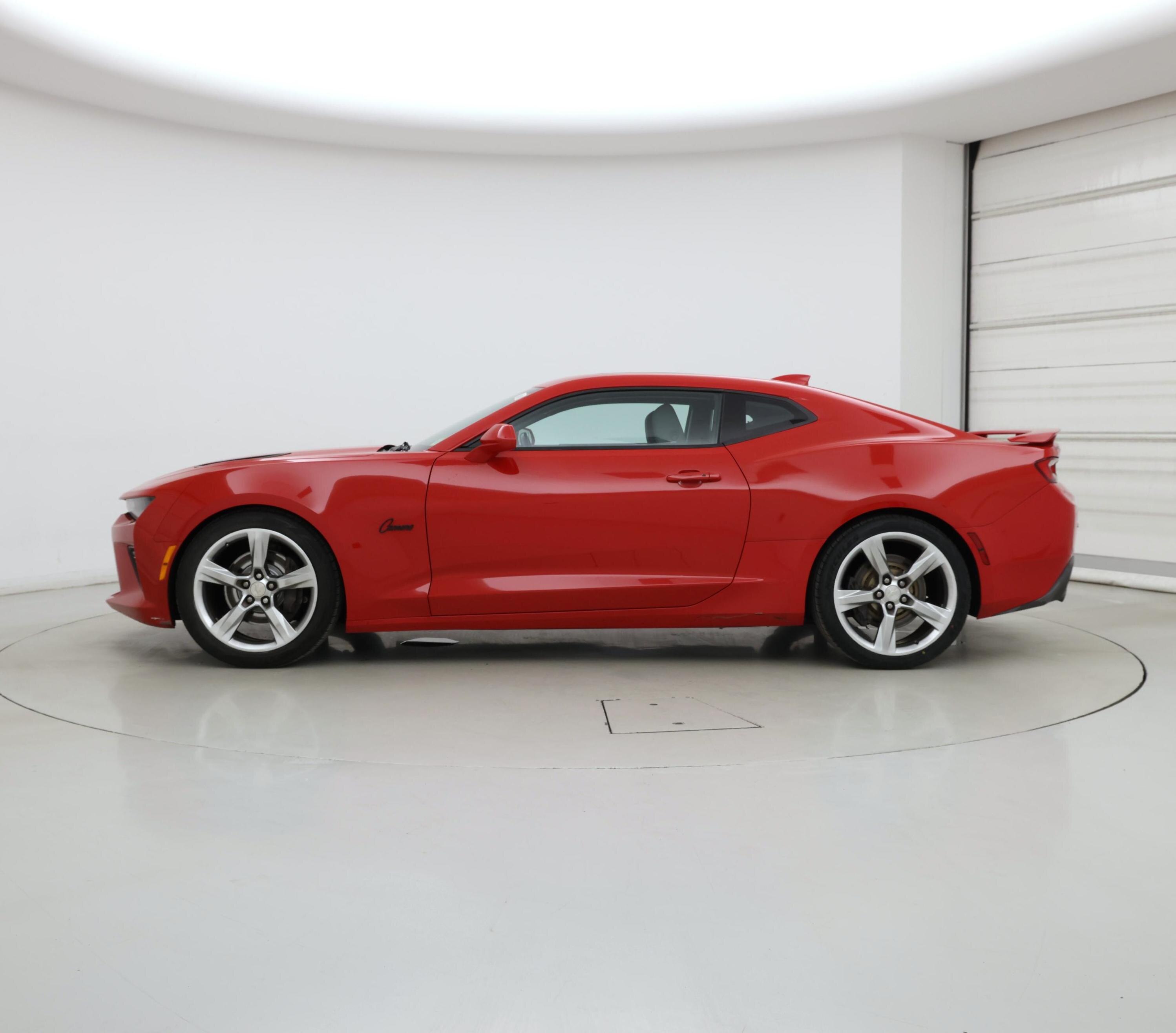 Thumbnail: 2018 Chevrolet Camaro - 3