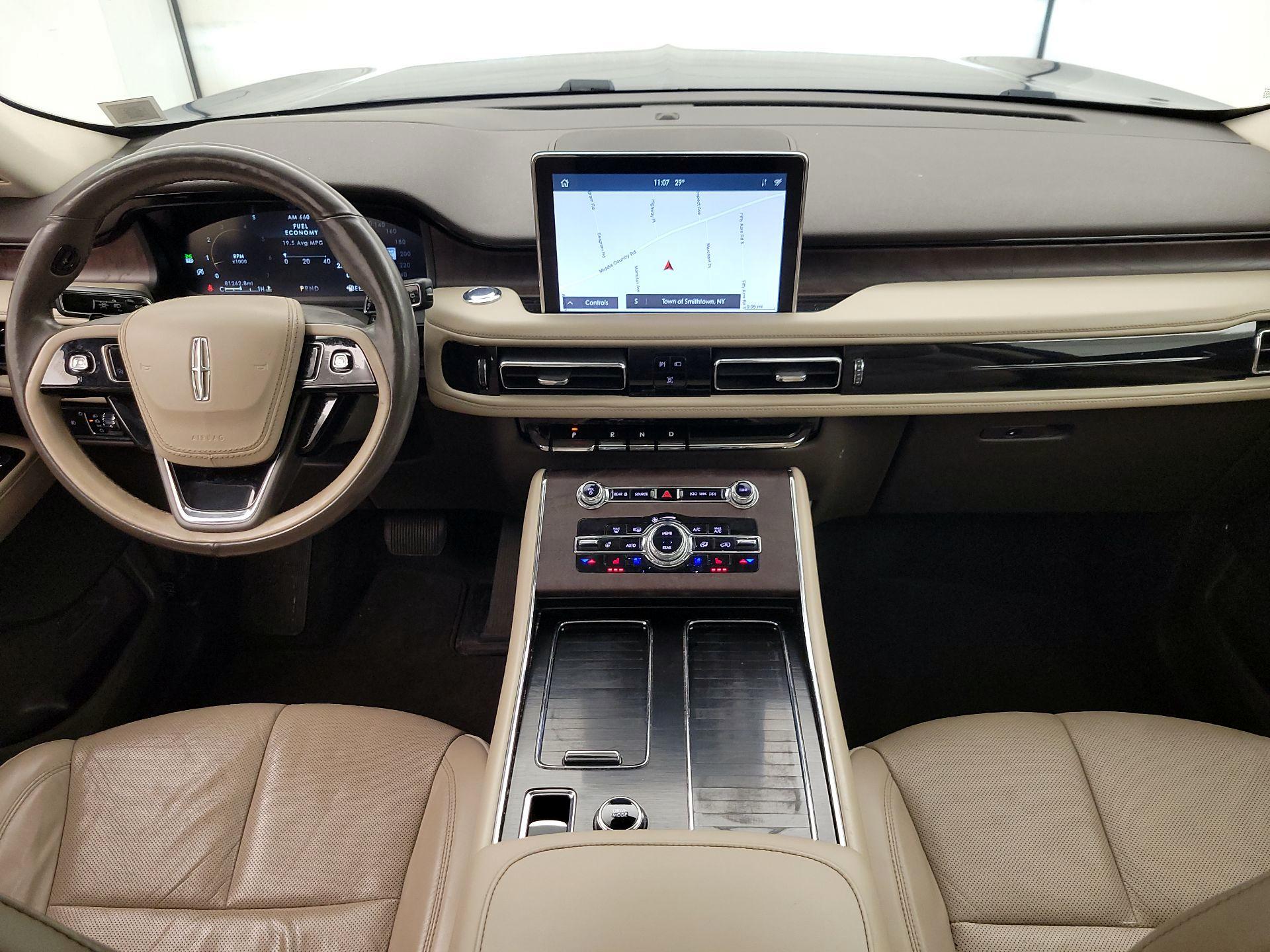 Thumbnail: 2020 Lincoln Aviator - 9