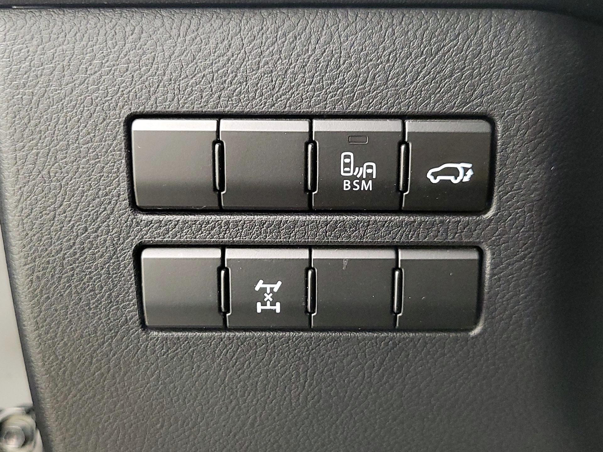 Thumbnail: 2015 Lexus NX - 13