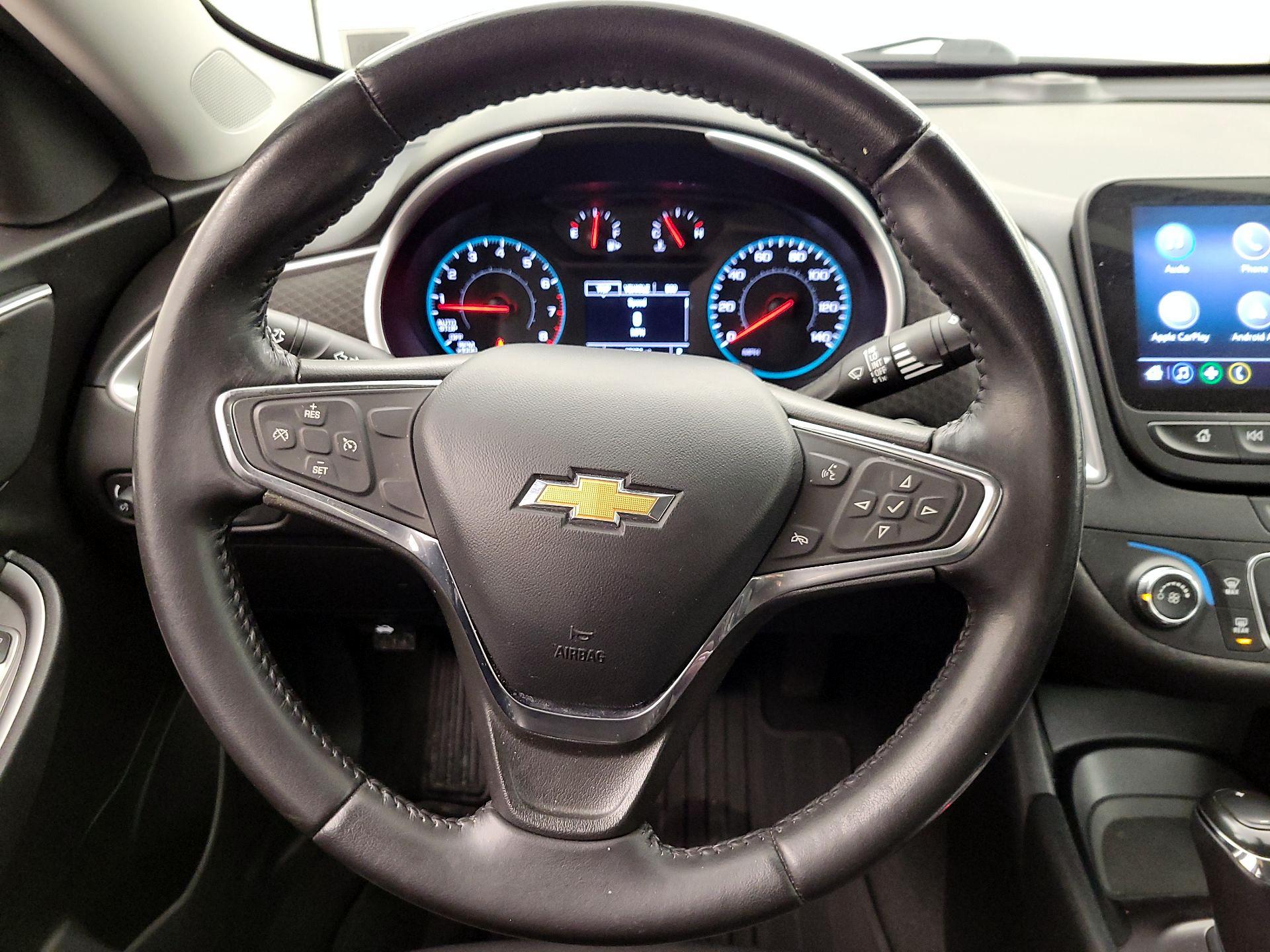 Thumbnail: 2020 Chevrolet Malibu - 10