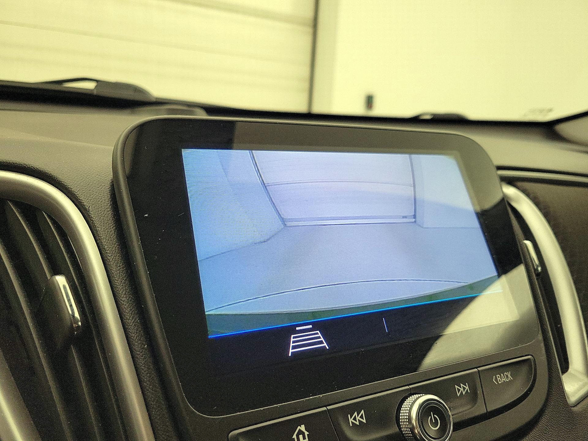 Thumbnail: 2020 Chevrolet Malibu - 14