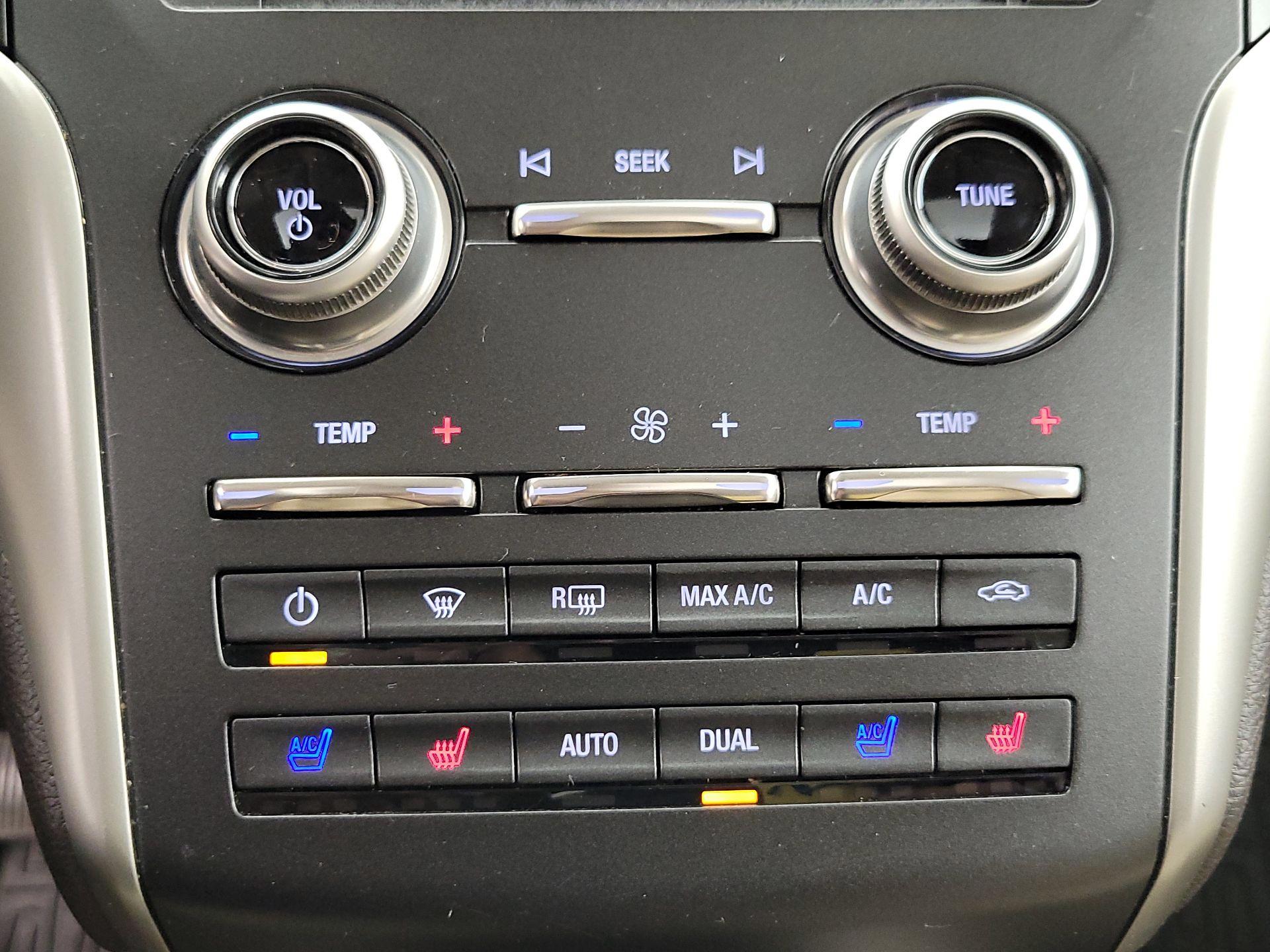 Thumbnail: 2017 Lincoln MKC - 17