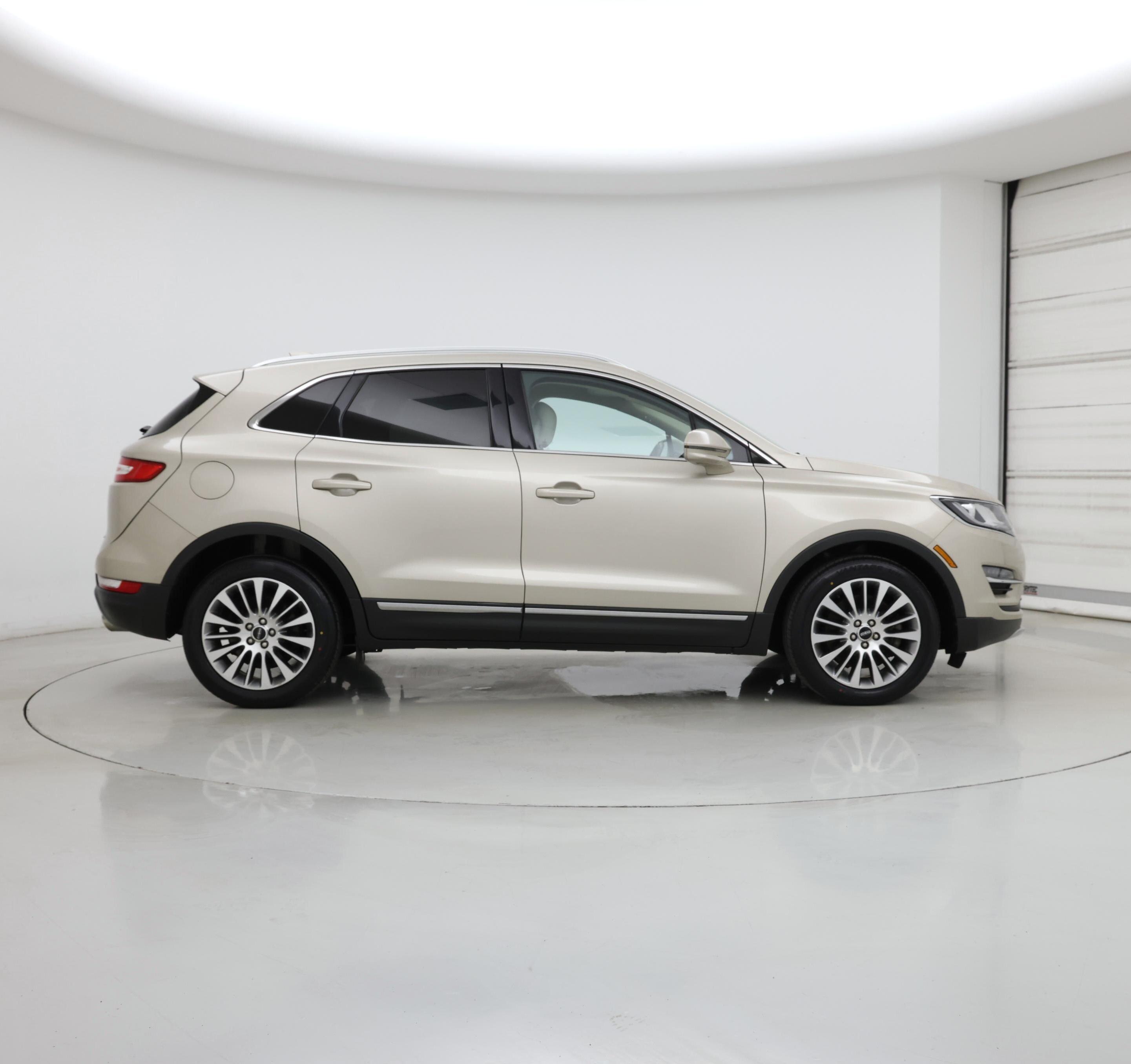 Thumbnail: 2017 Lincoln MKC - 7