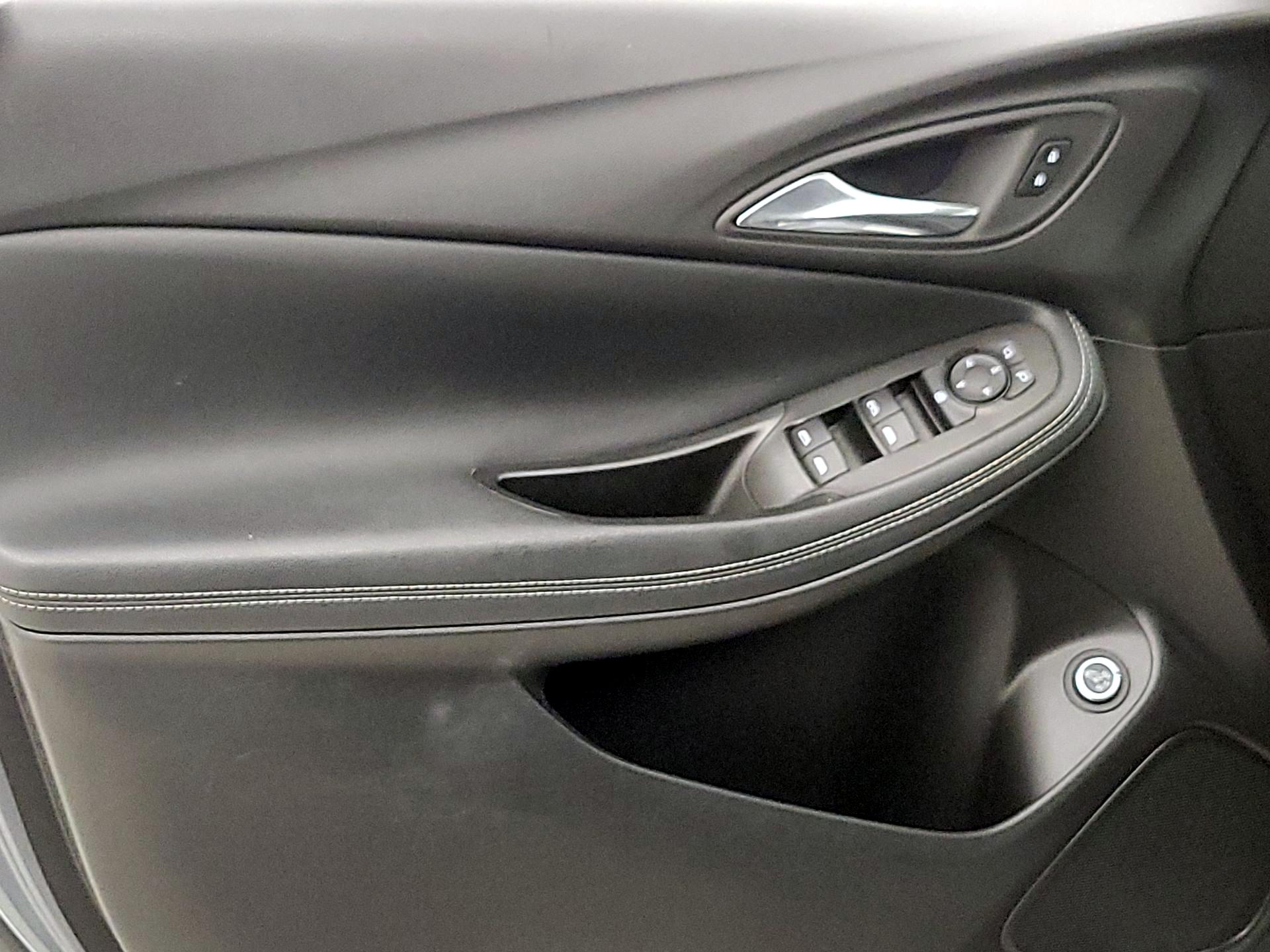 Thumbnail: 2022 Buick Encore GX - 12