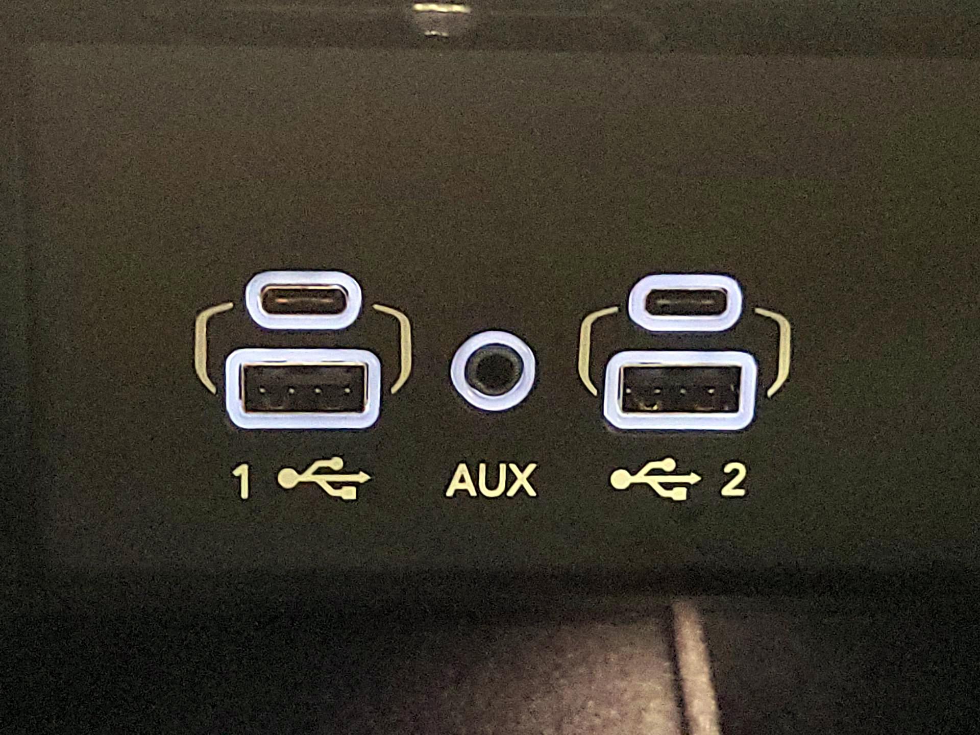 Thumbnail: 2023 Jeep Wagoneer - 19