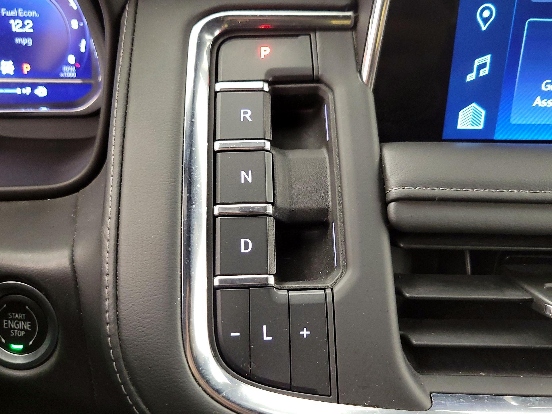 Thumbnail: 2023 Chevrolet Suburban - 17