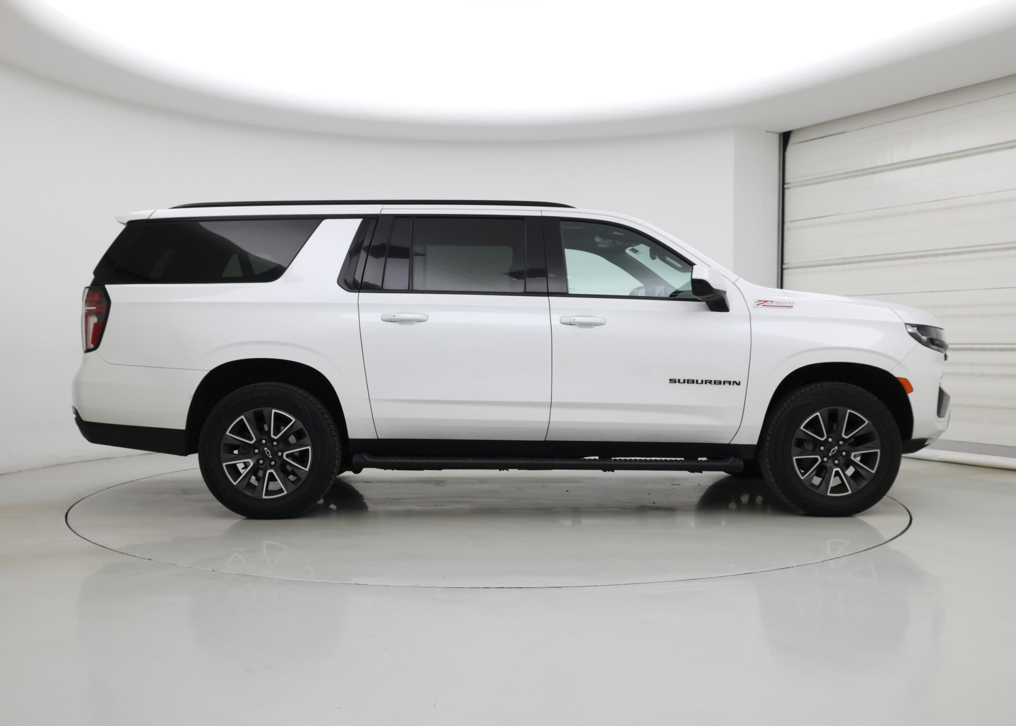 Thumbnail: 2023 Chevrolet Suburban - 7