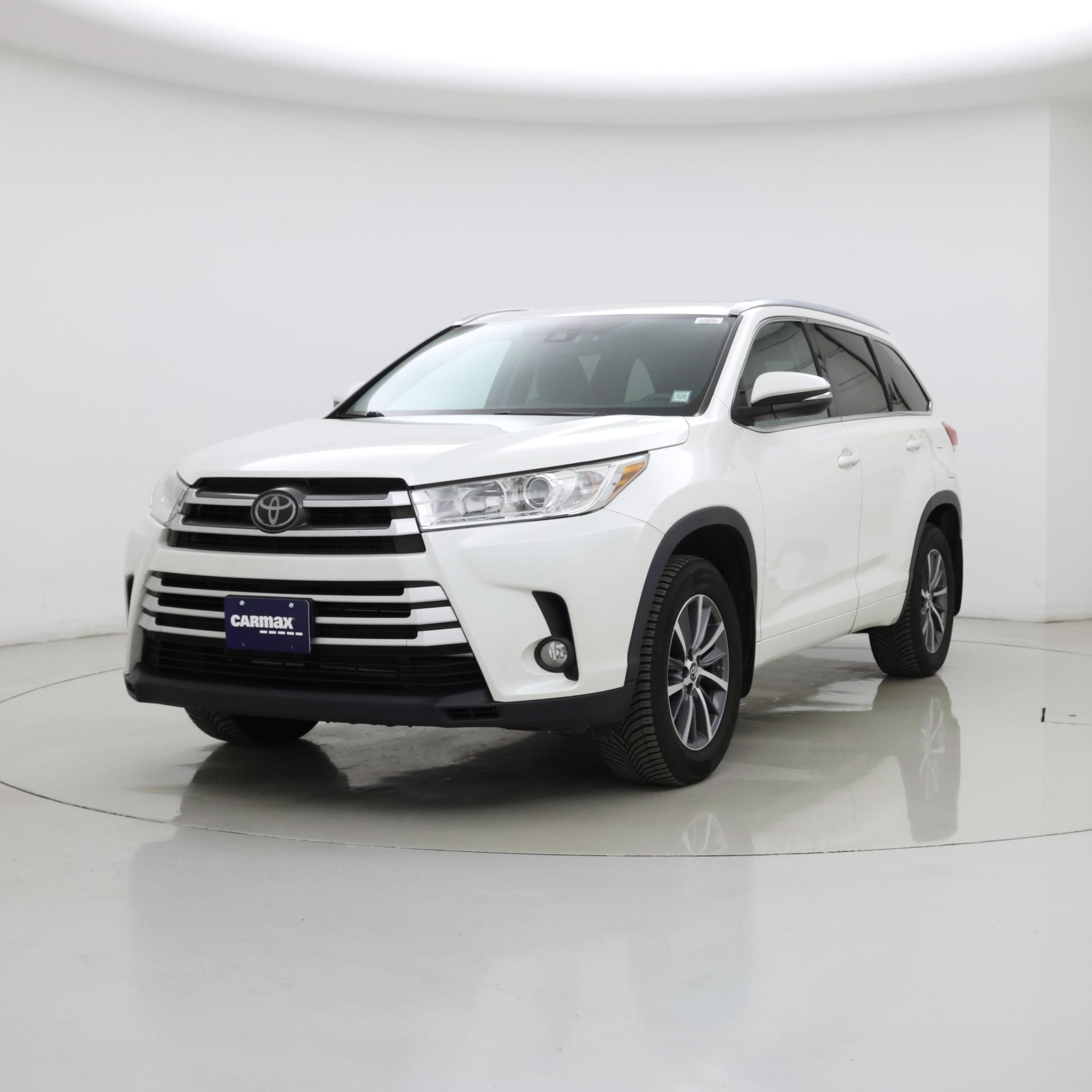Thumbnail: 2018 Toyota Highlander - 4