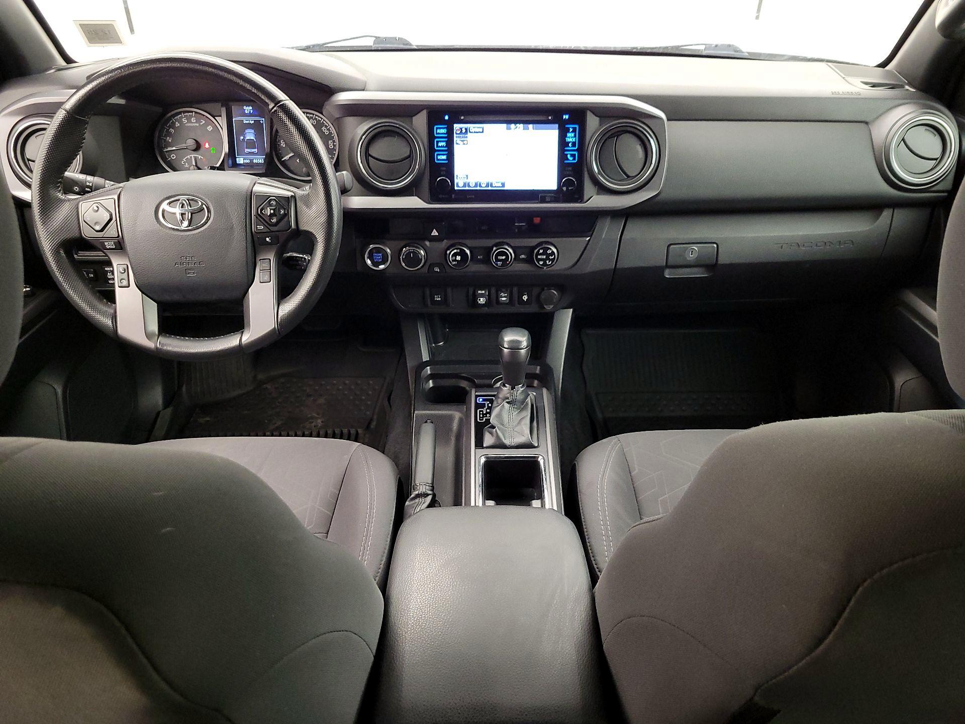 Thumbnail: 2018 Toyota Tacoma - 9