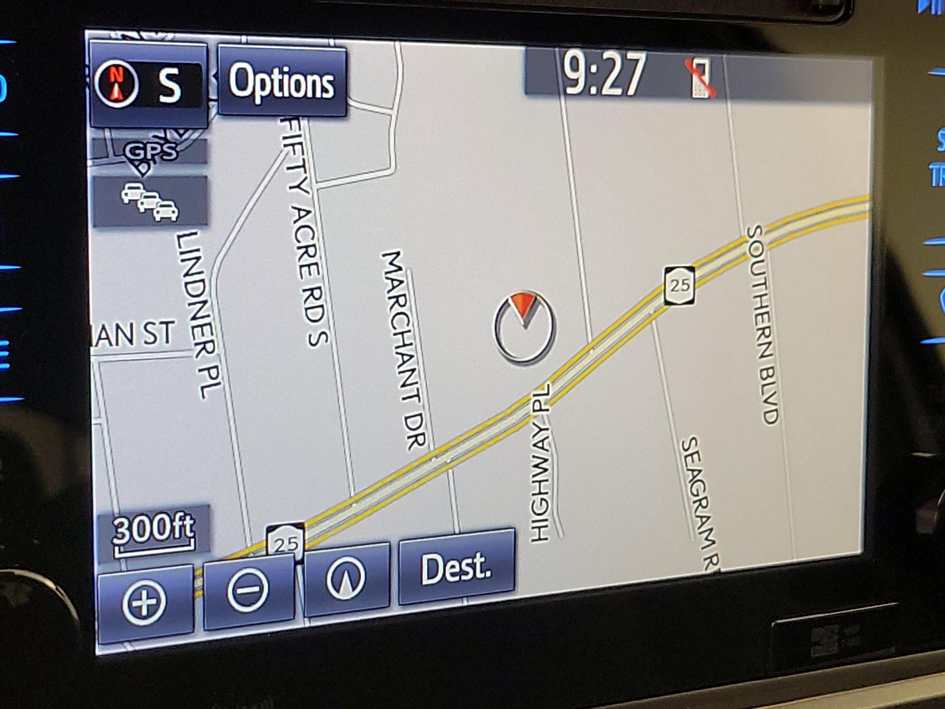 Thumbnail: 2018 Toyota Tacoma - 14