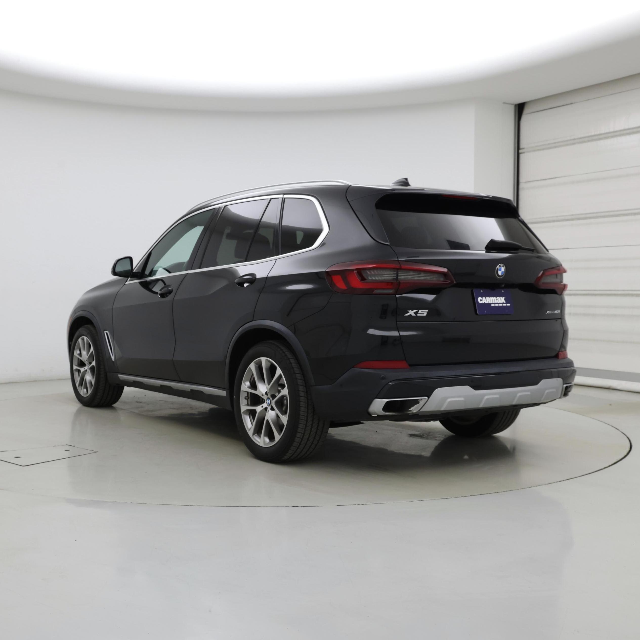 Thumbnail: 2022 BMW X5 - 2