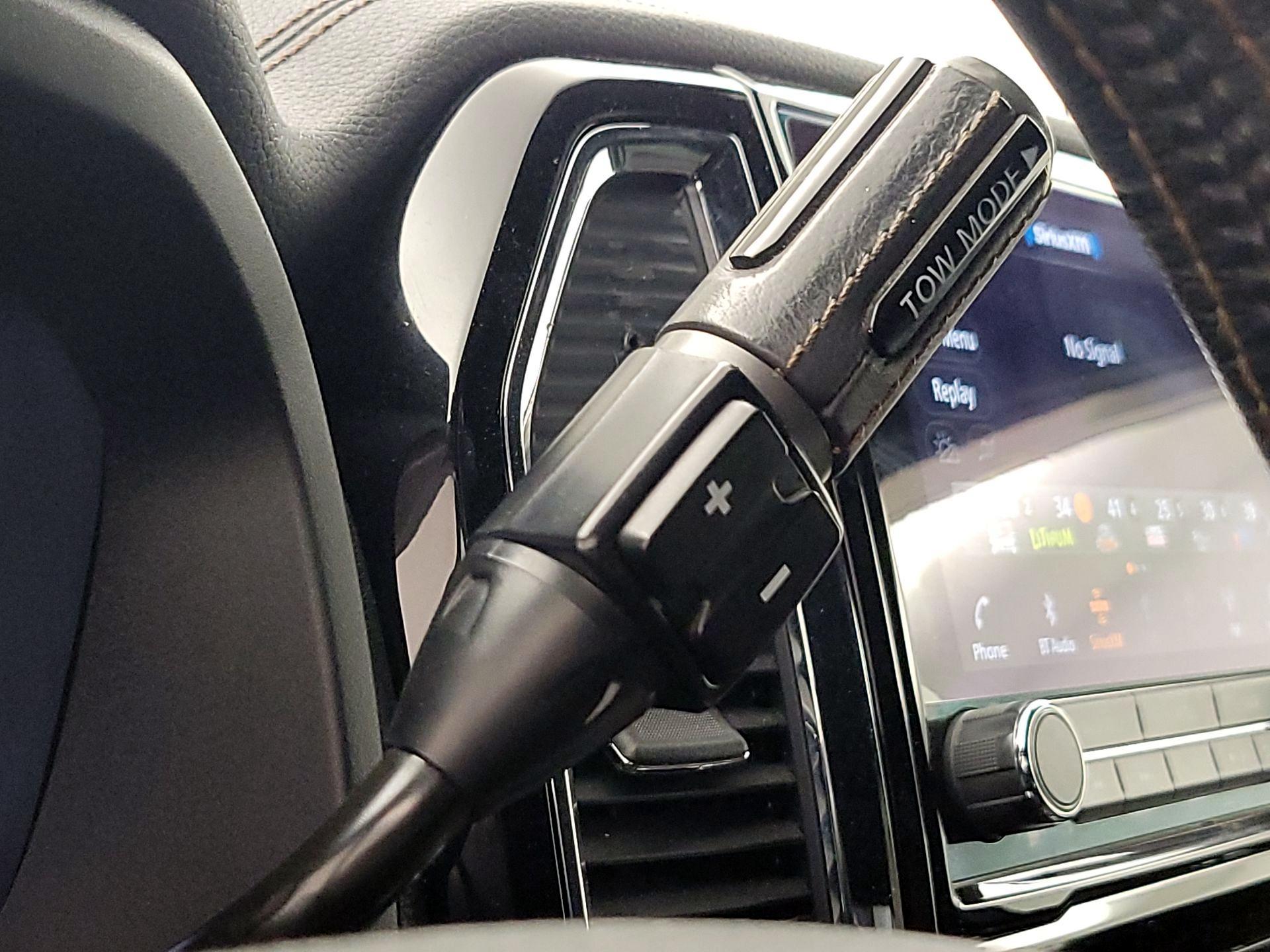 Thumbnail: 2021 Nissan Titan - 18