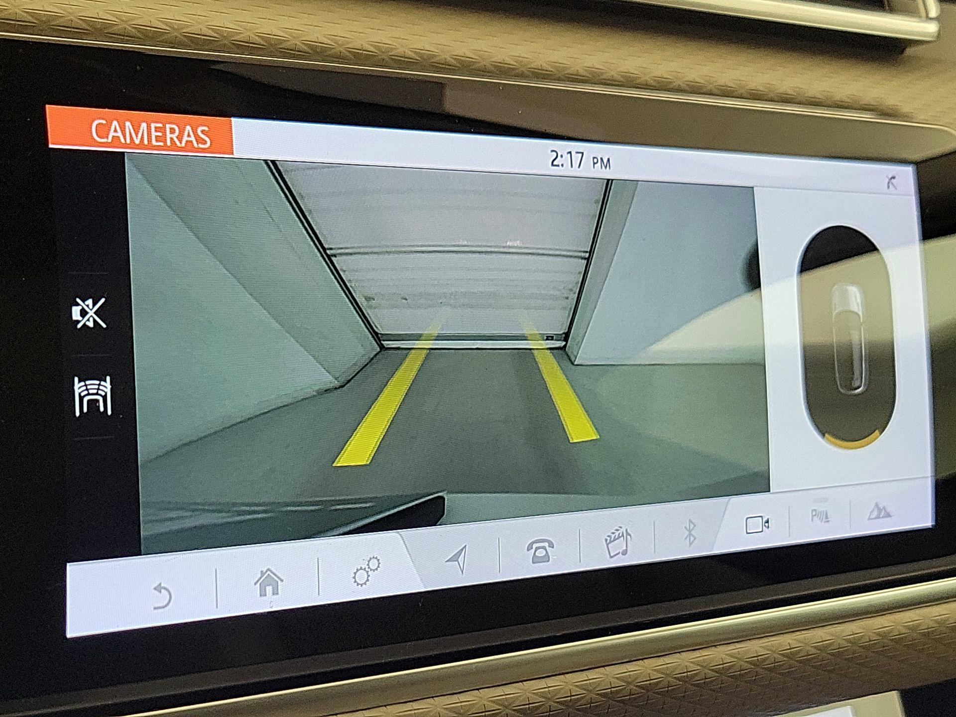 Thumbnail: 2018 Land Rover Range Rover Velar - 15