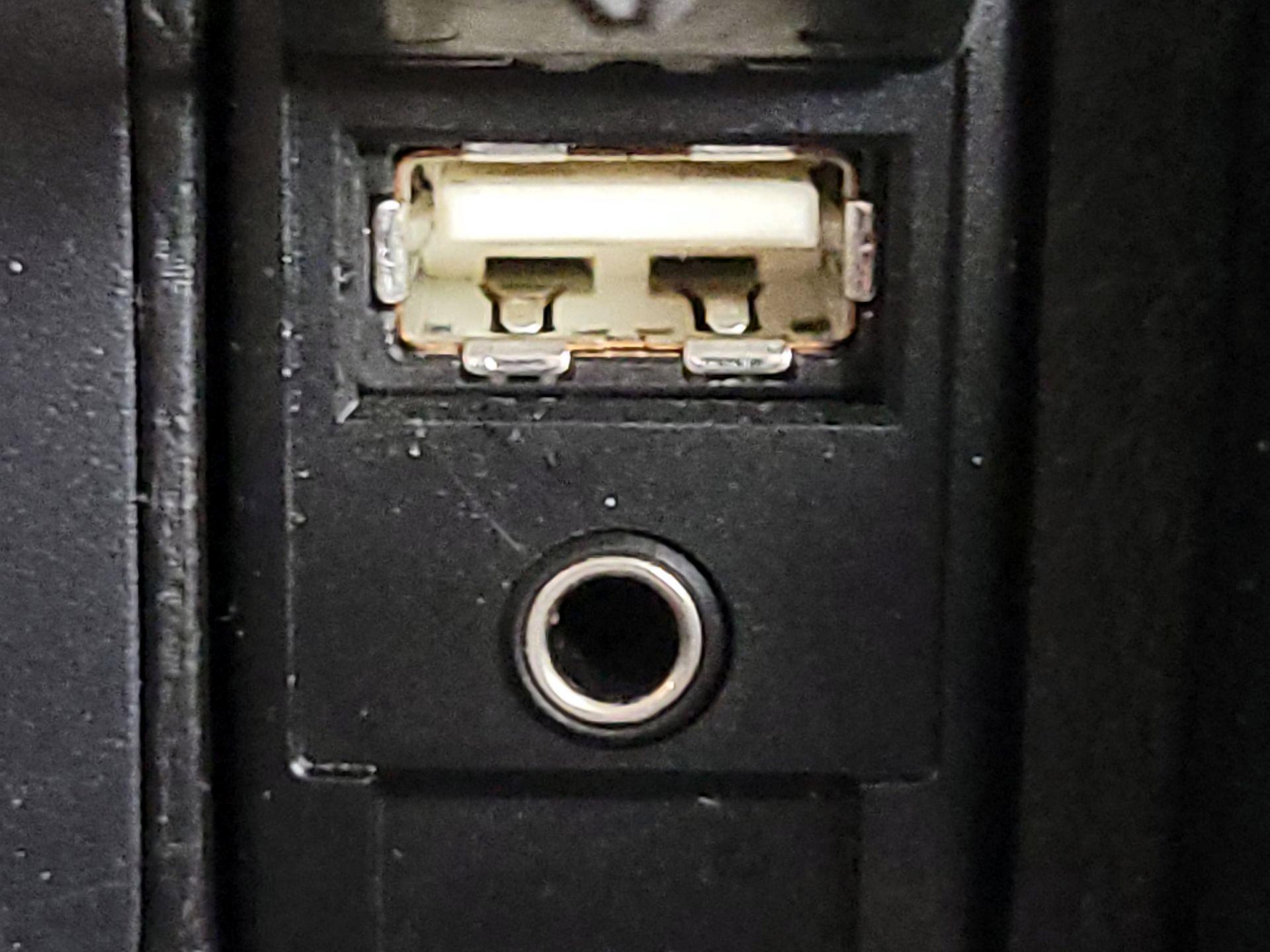 Thumbnail: 2016 Toyota Corolla - 18