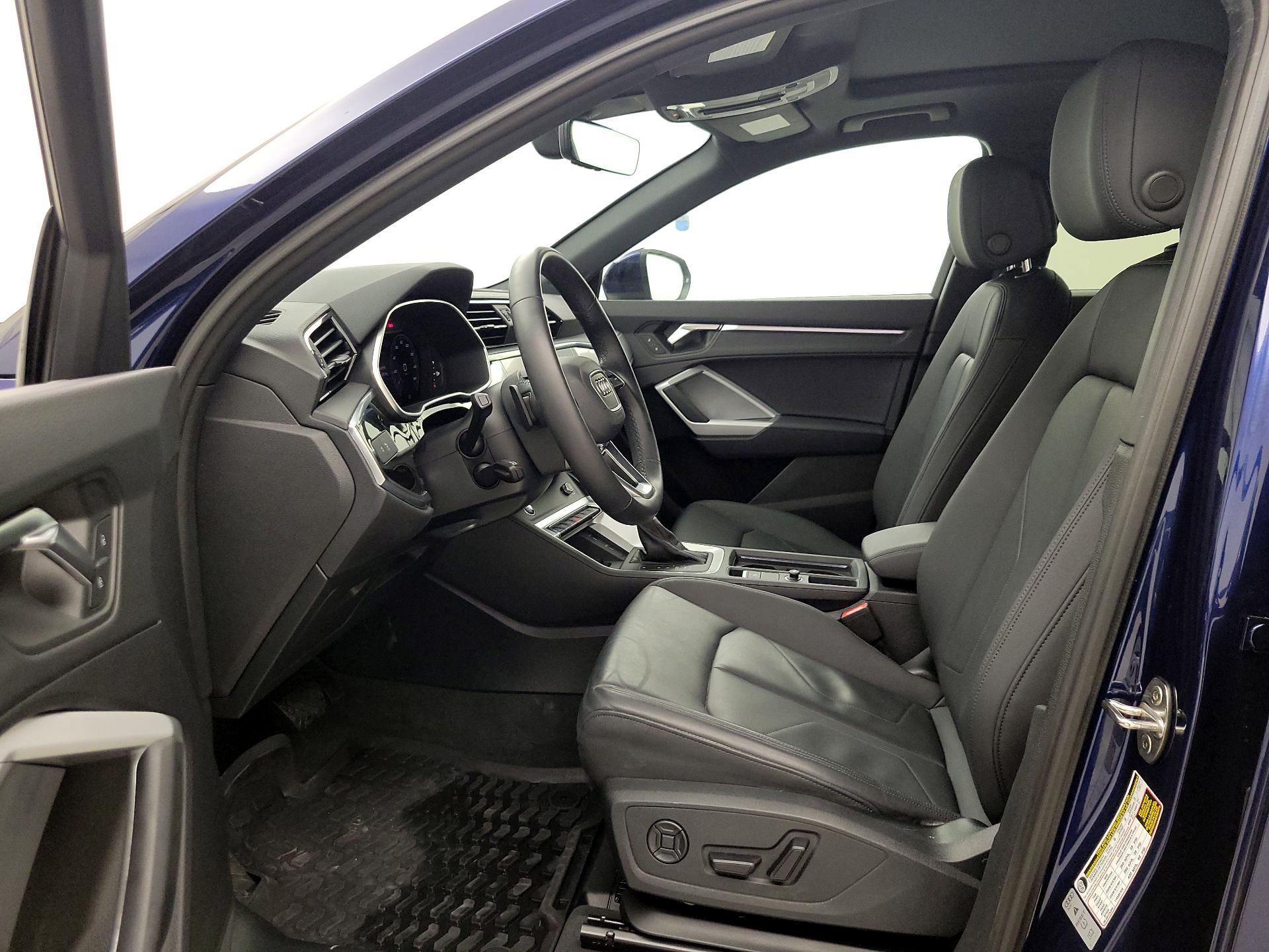 Thumbnail: 2024 Audi Q3 - 11