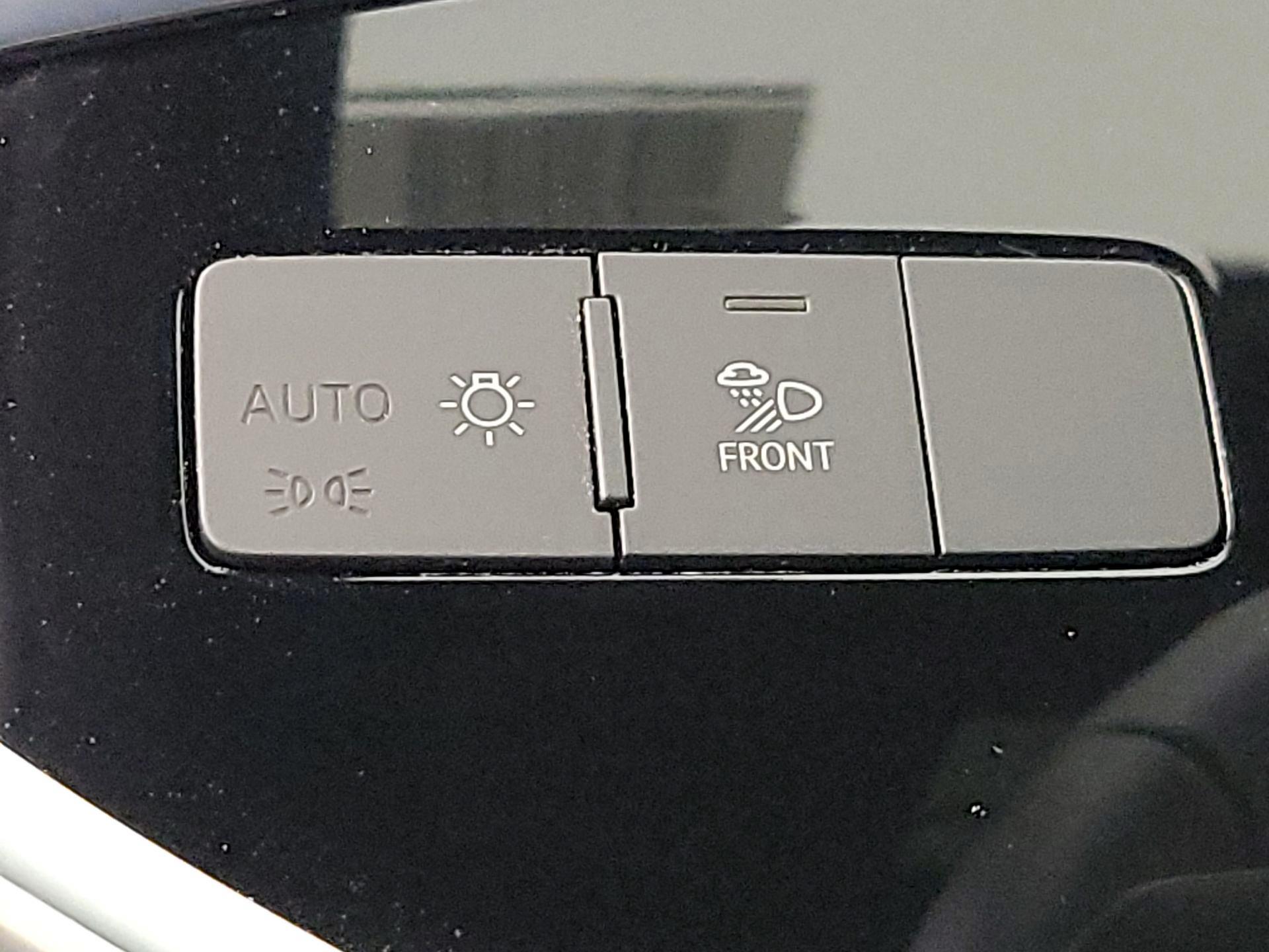 Thumbnail: 2024 Audi Q3 - 13