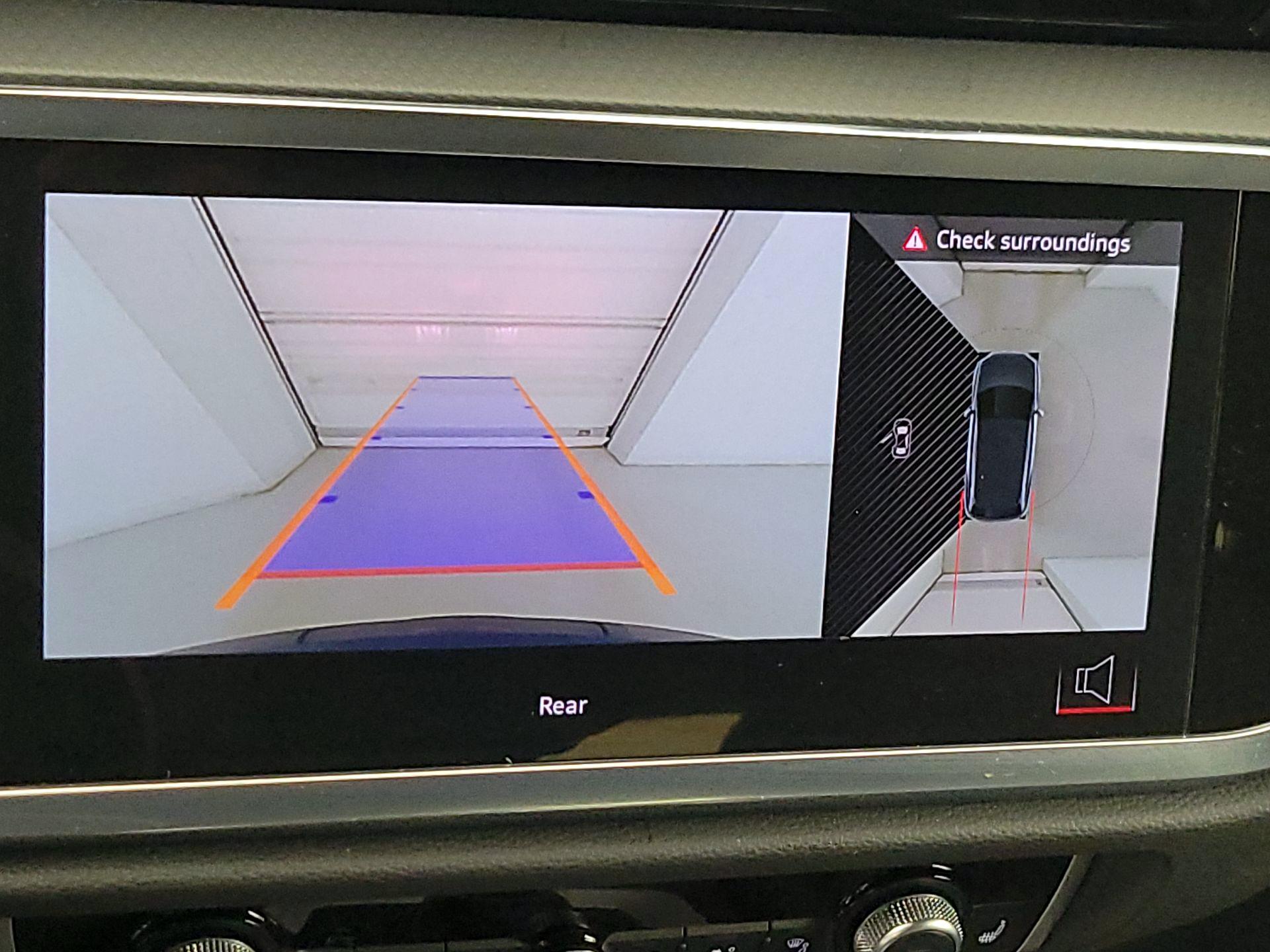 Thumbnail: 2024 Audi Q3 - 15