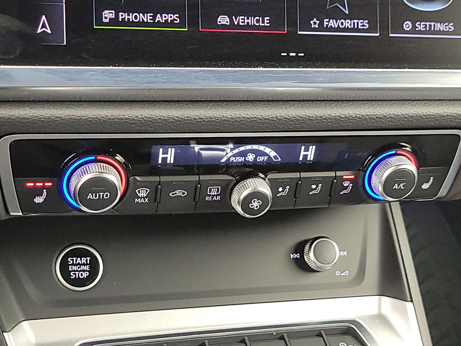 Thumbnail: 2024 Audi Q3 - 17