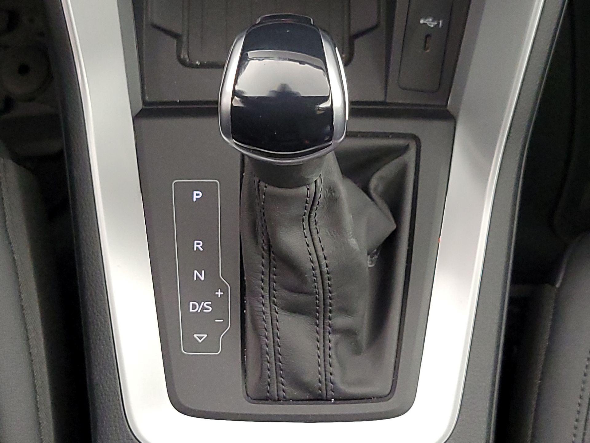 Thumbnail: 2024 Audi Q3 - 18