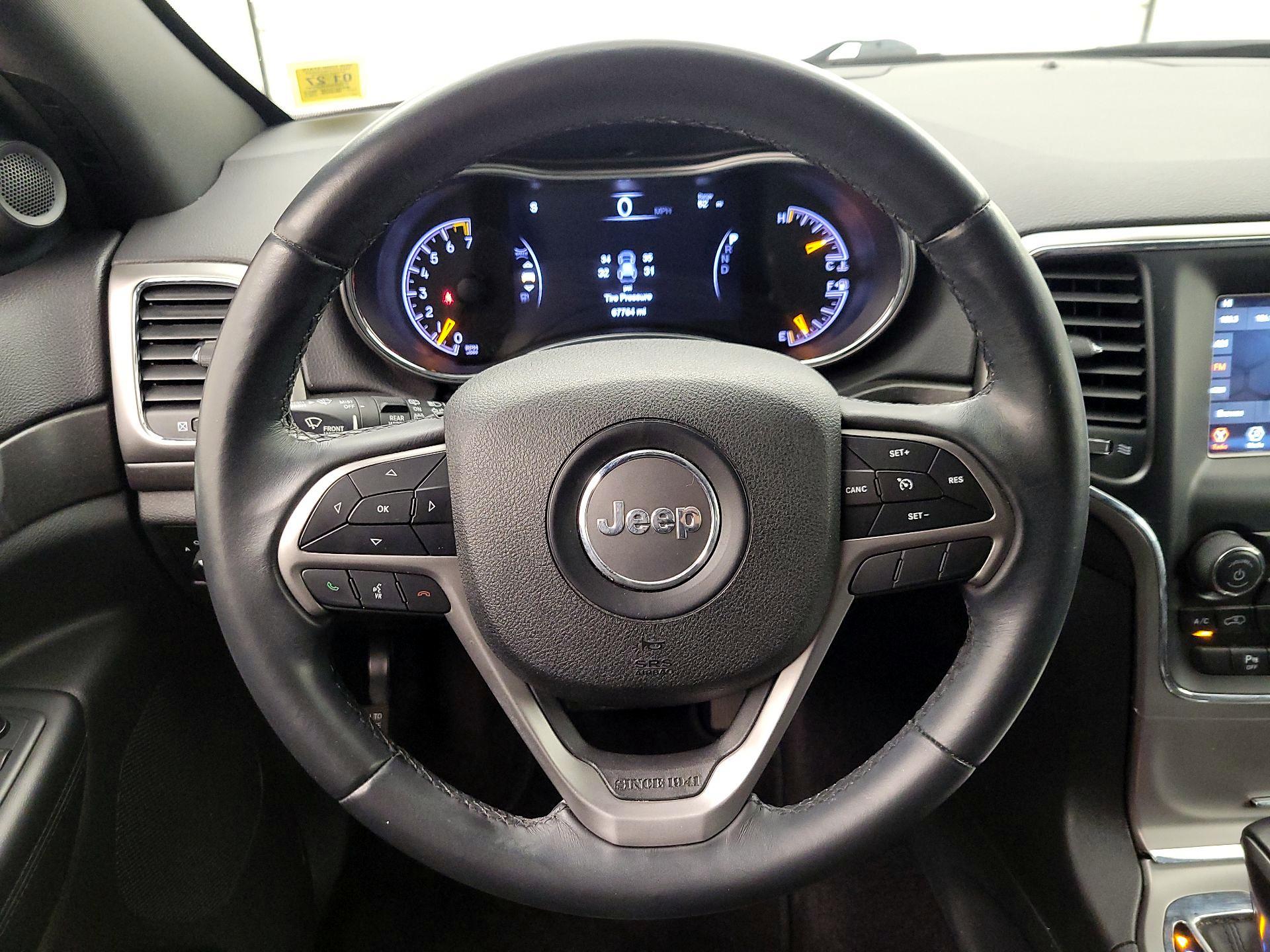 Thumbnail: 2018 Jeep Grand Cherokee - 10