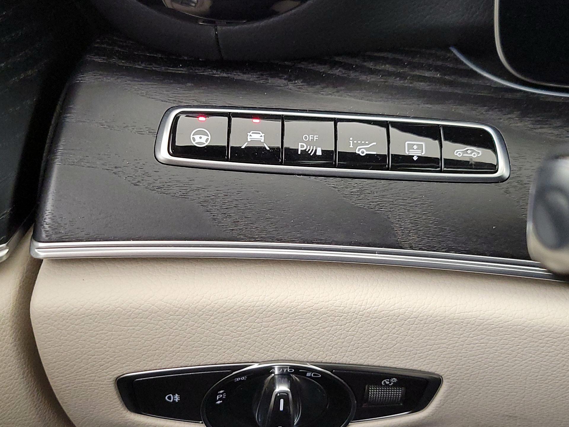 Thumbnail: 2018 Mercedes-Benz E-Class - 13