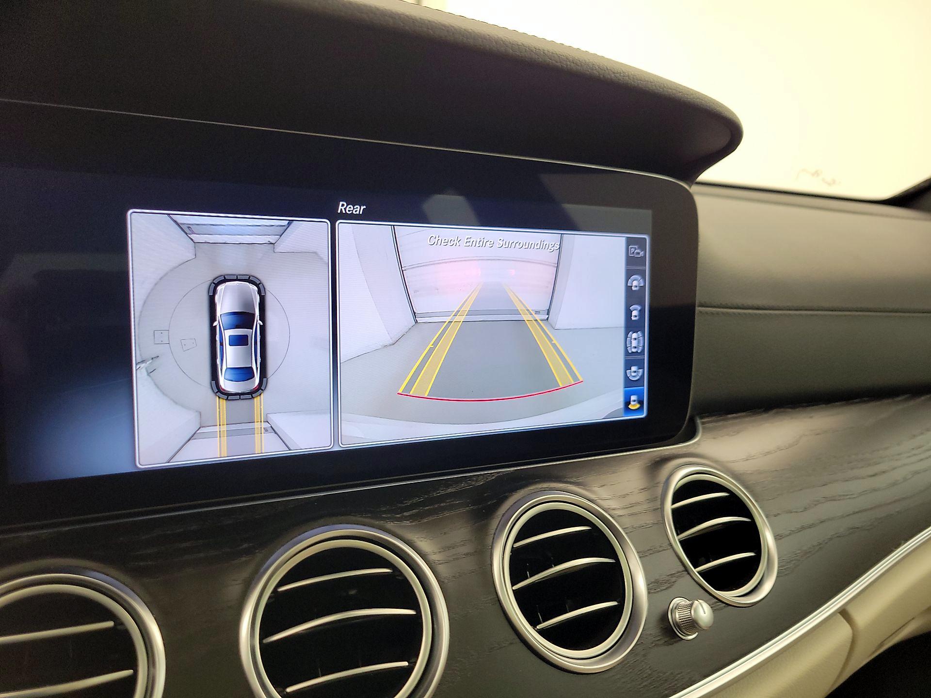 Thumbnail: 2018 Mercedes-Benz E-Class - 15