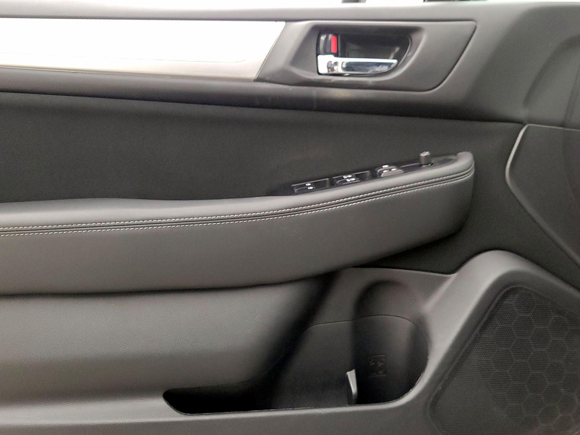 Thumbnail: 2018 Subaru Outback - 12