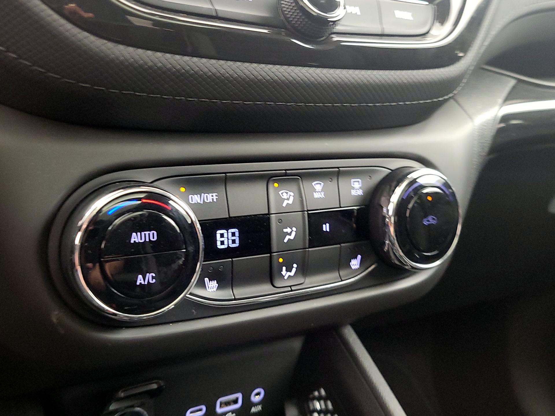 Thumbnail: 2021 Chevrolet TrailBlazer - 16