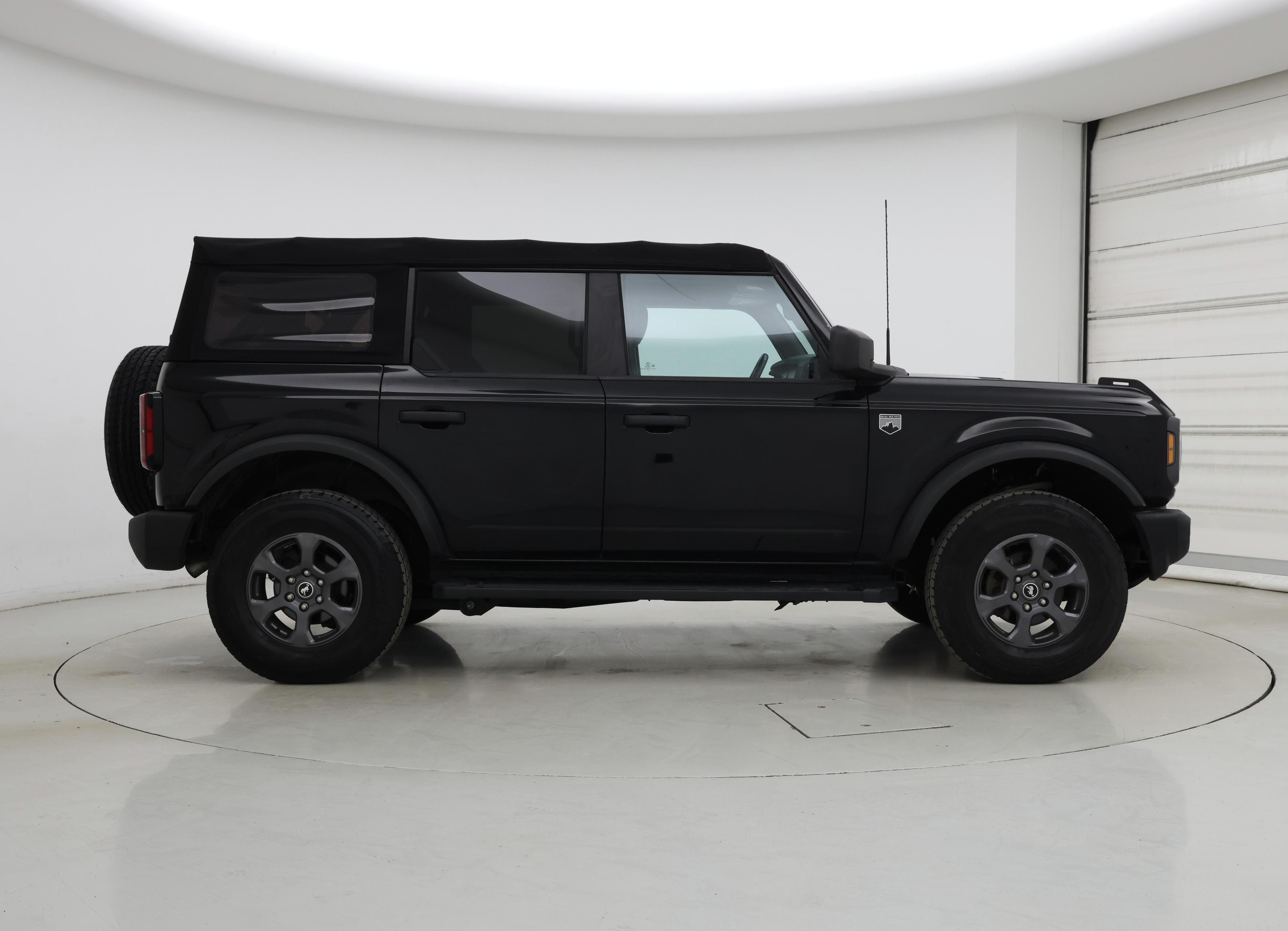 Thumbnail: 2021 Ford Bronco - 7