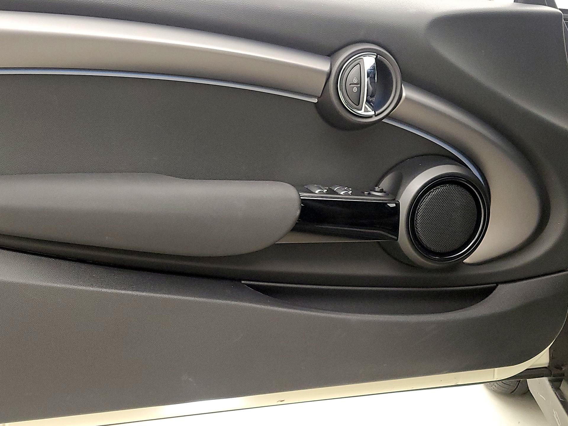 Thumbnail: 2022 MINI Cooper - 12