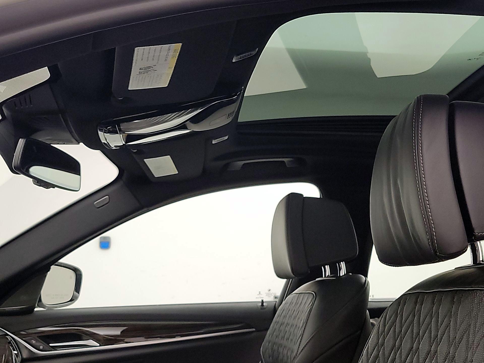 Thumbnail: 2018 BMW 5 Series - 20